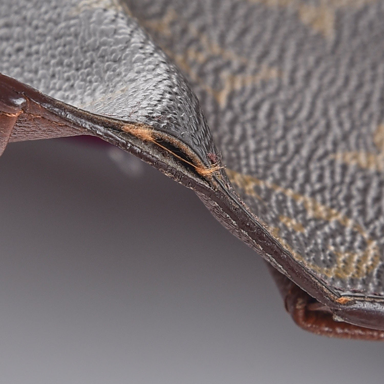 Louis Vuitton Monogram Porte Tresor International Wallet 17 of 21