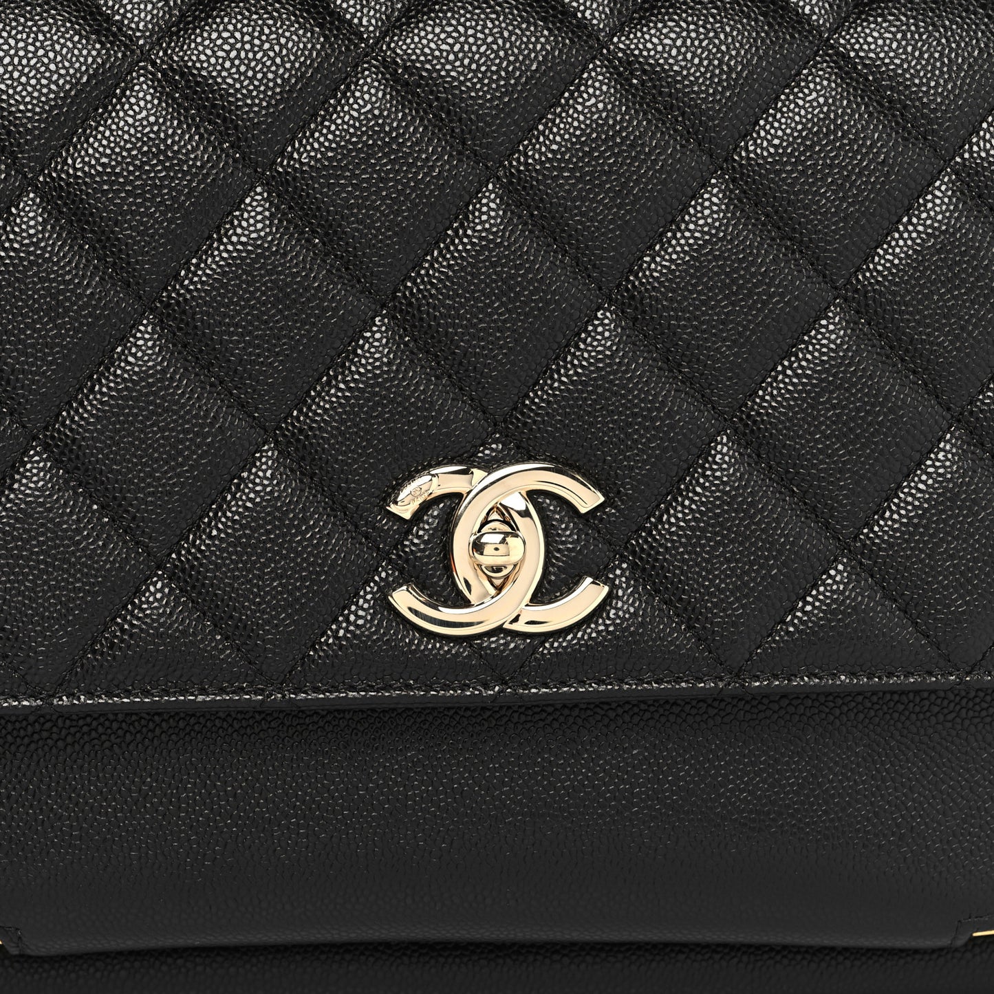 Caviar Quilted Large Business Affinity Flap Black
