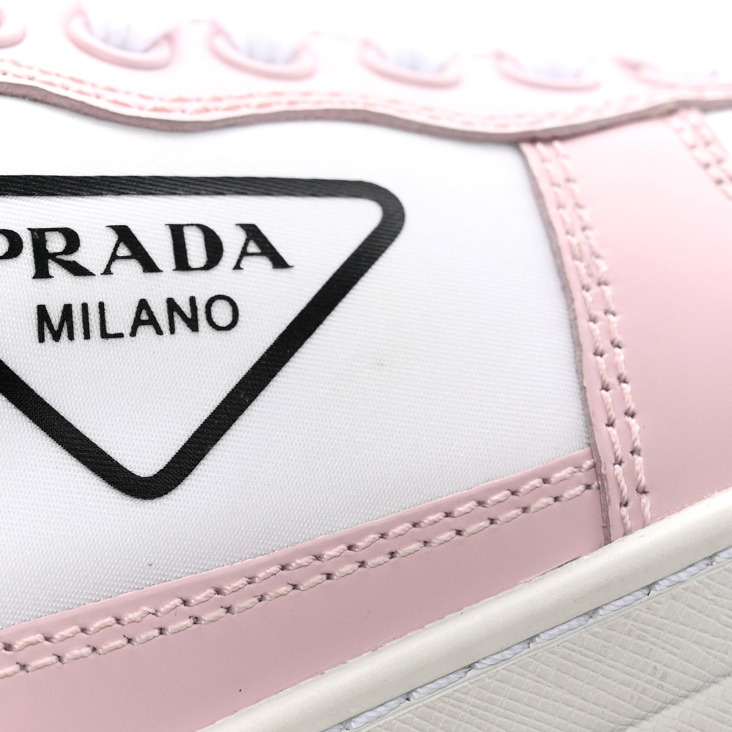 Spazzolato Rois Re-Nylon Triangle Logo Womens Low Top Sneakers 37 White Alabastro