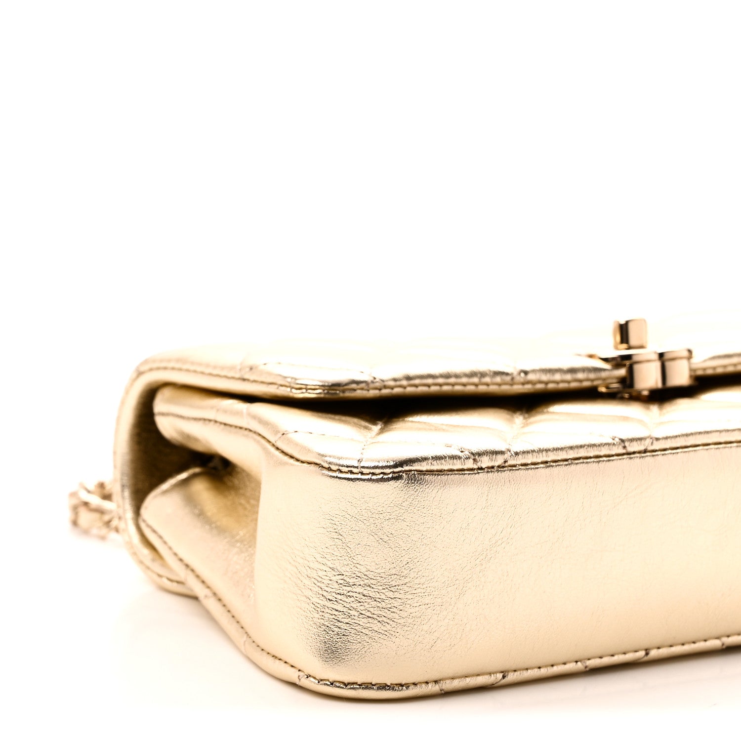 CHANEL ゴールド マネークリップ Chanel Metallic Calfskin Crocodile