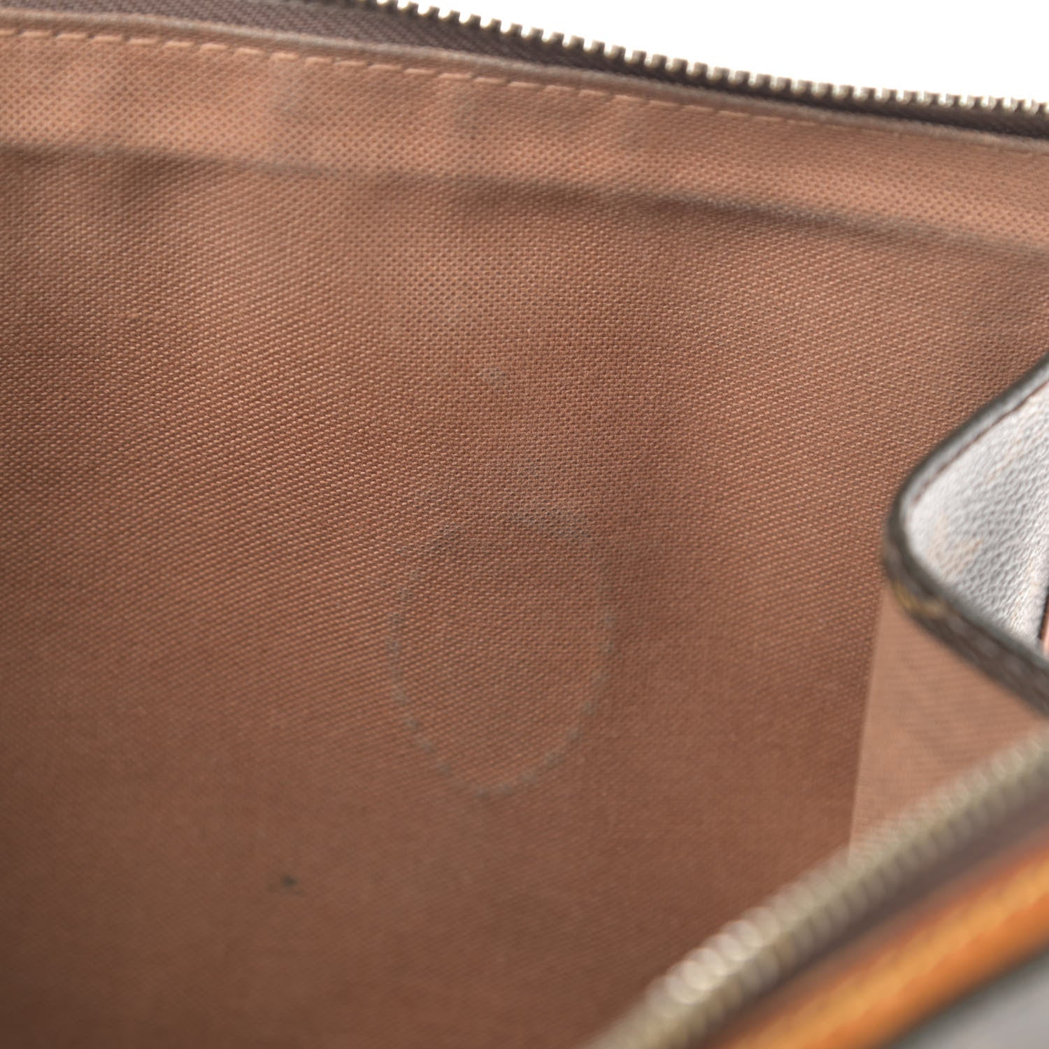 Louis Vuitton Monogram Popincourt Haut 14 of 22