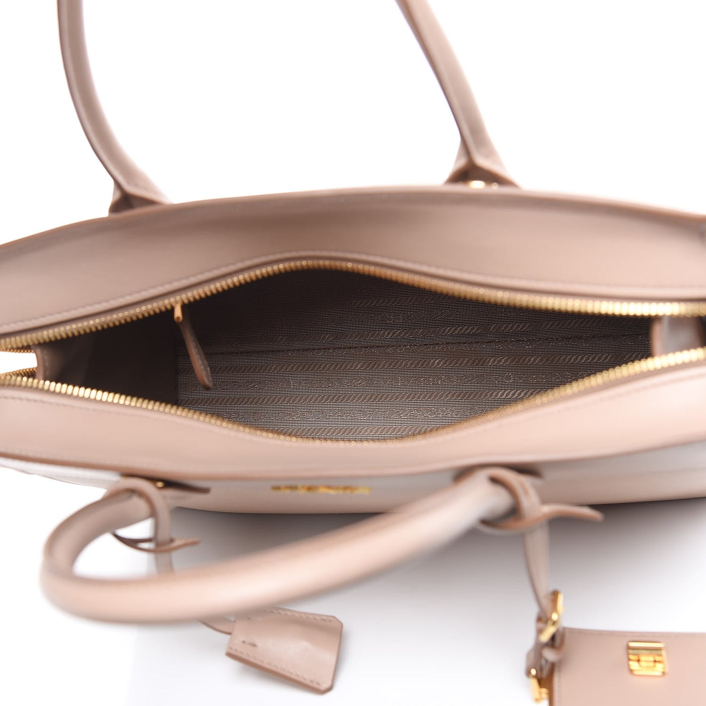 Saffiano City Calfskin Medium Esplanade Cammeo
