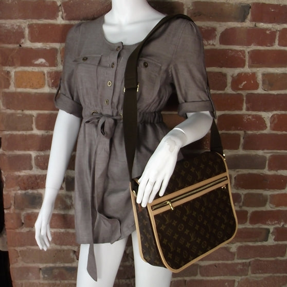 Louis Vuitton Monogram Bosphore GM Messenger Bag 2 of 9