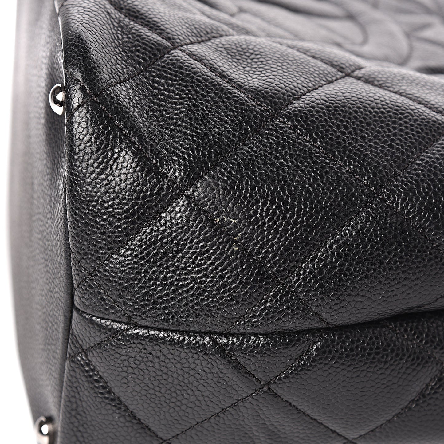 Caviar Quilted CC Timeless Soft Tote Black