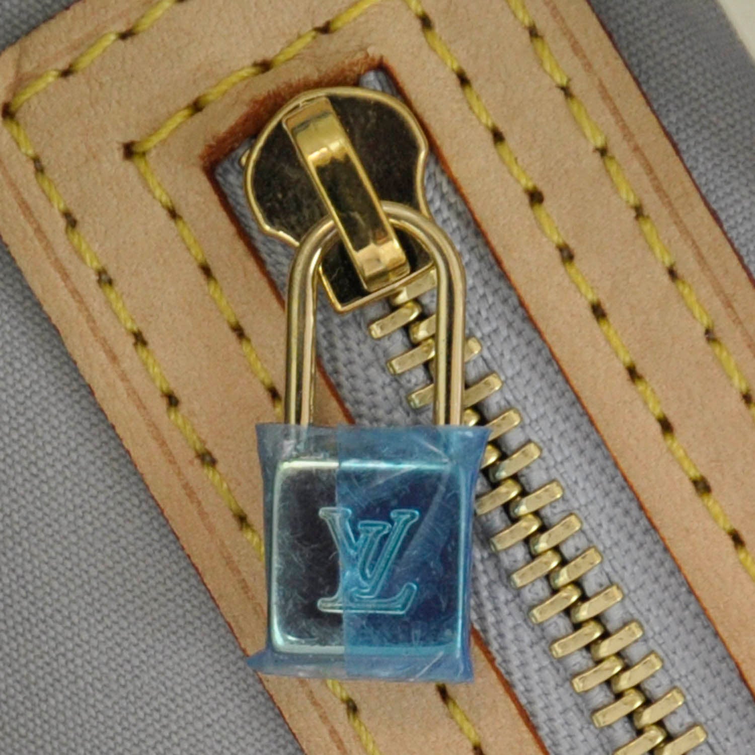 Louis Vuitton Vernis Reade PM Pearl 9 of 12