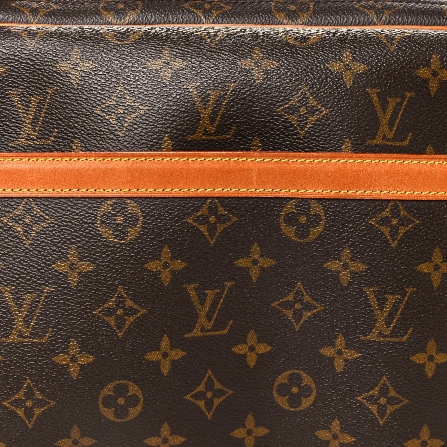 Louis Vuitton Monogram Reporter GM 8 of 10