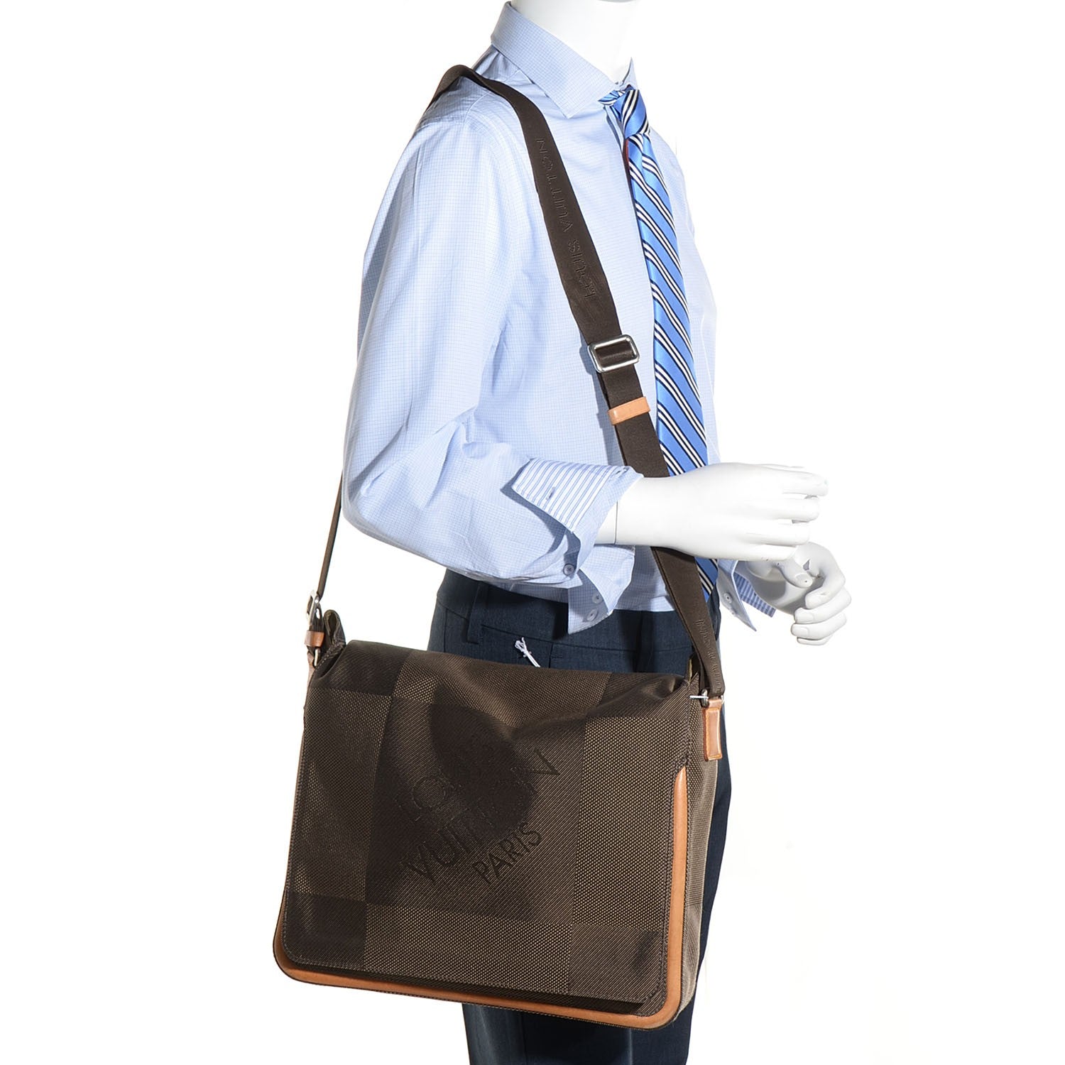 Louis Vuitton Damier Geant Messenger Bag Terre 2 of 8
