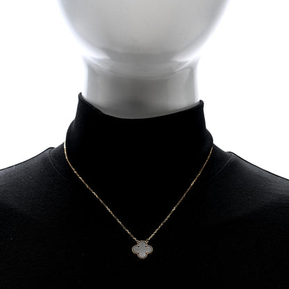 Van Cleef & Arpels 18K Yellow Gold Black Onyx Vintage Alhambra Pendant Necklace 2 of 4