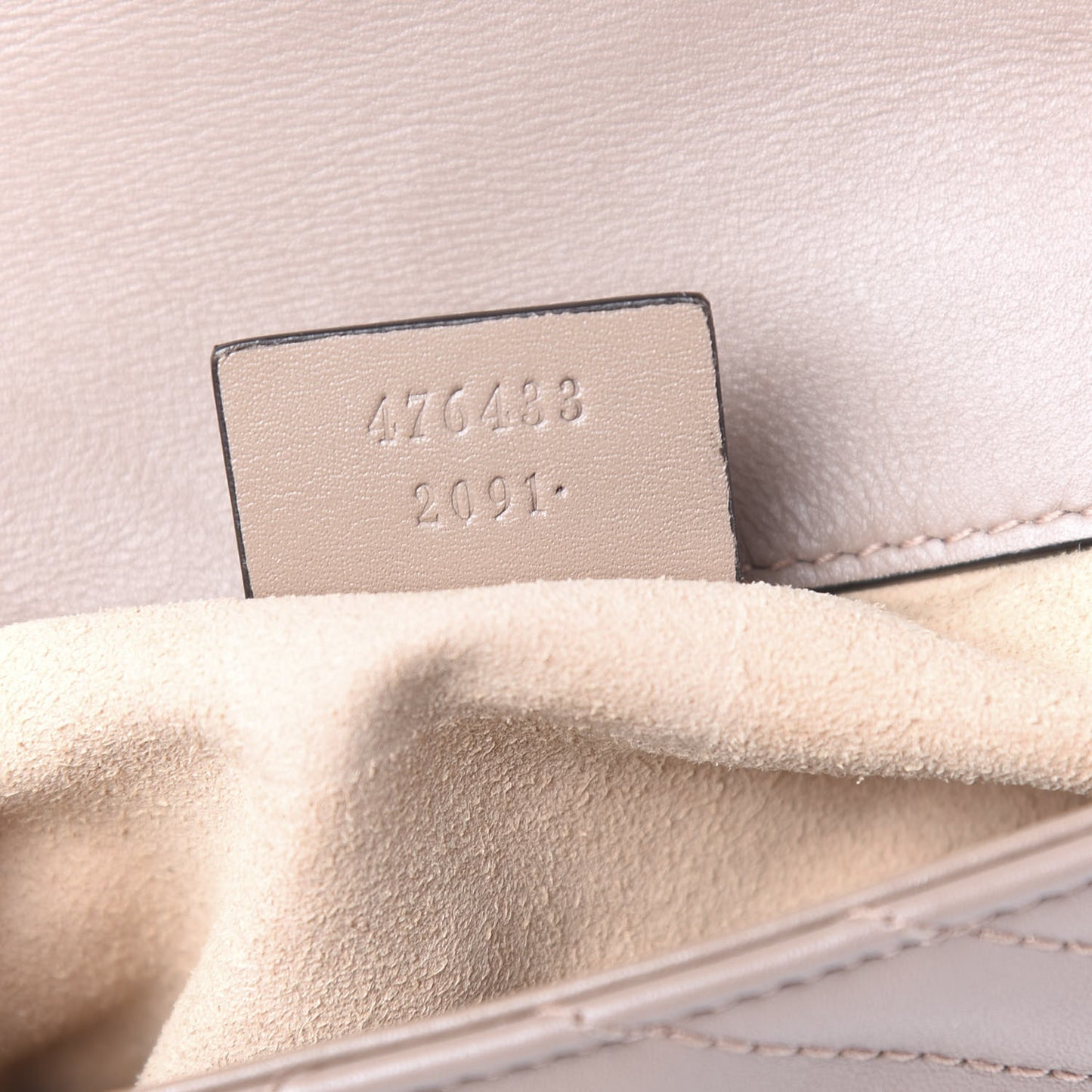 Calfskin Matelasse Super Mini GG Marmont Shoulder Bag Porcelain Rose