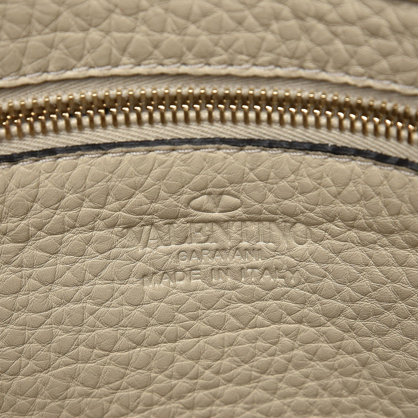 Pebbled Calfskin Small Rockstud Flip-Lock Messenger Bag Light Ivory