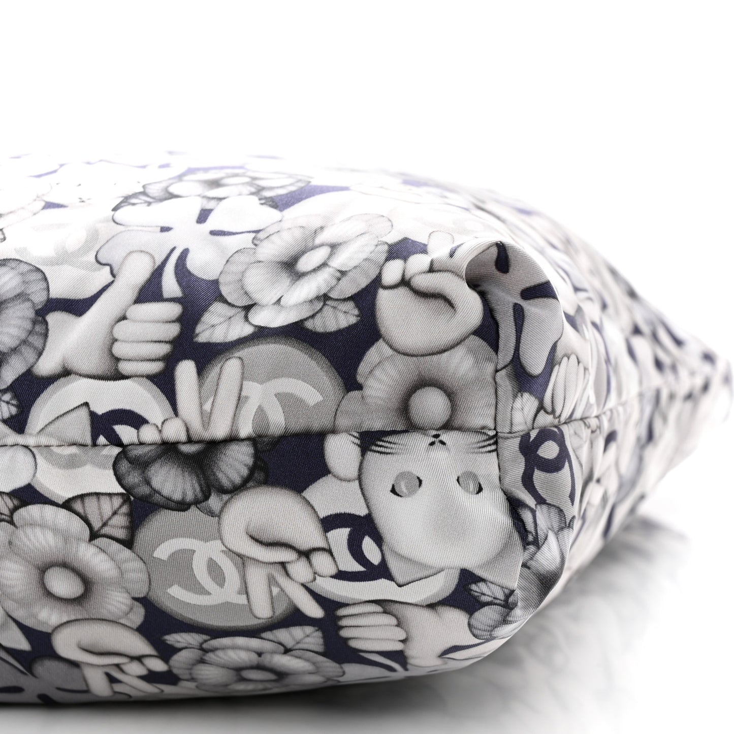 Nylon Cat Emoticon Tote Navy Silver