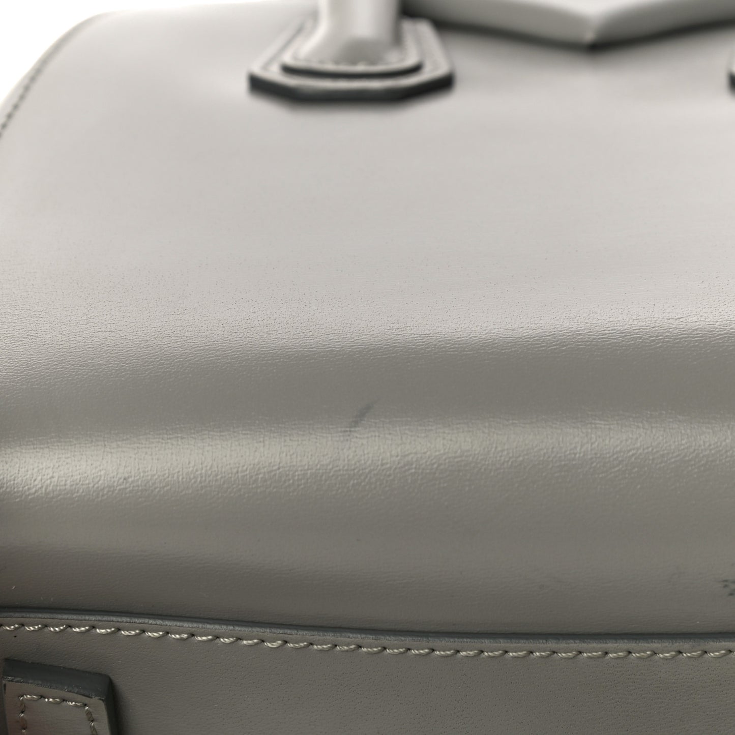Shiny Lord Calfskin Mini Antigona Pearl Grey