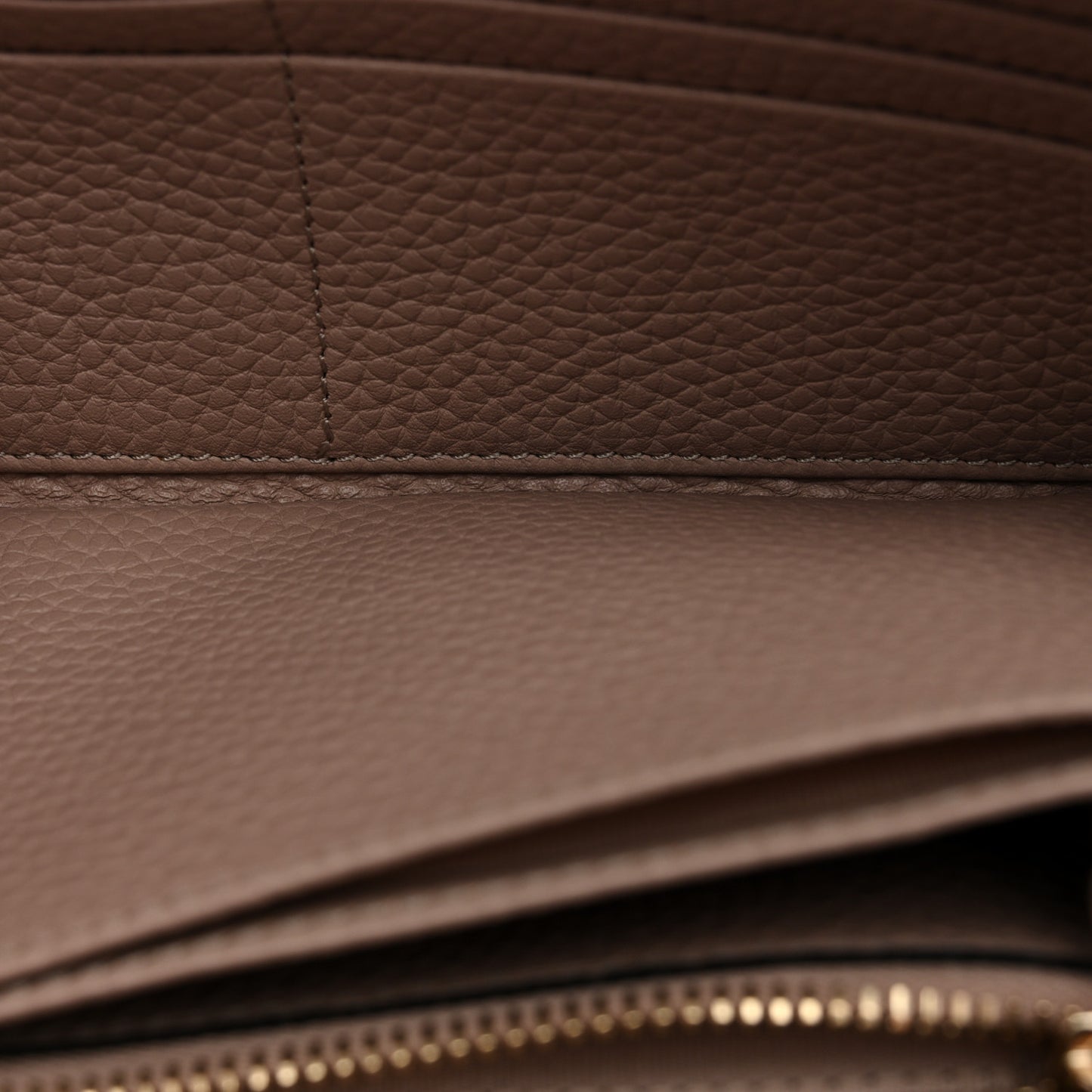 Pebbled Calfskin Rockstud Zip Around Wallet Poudre