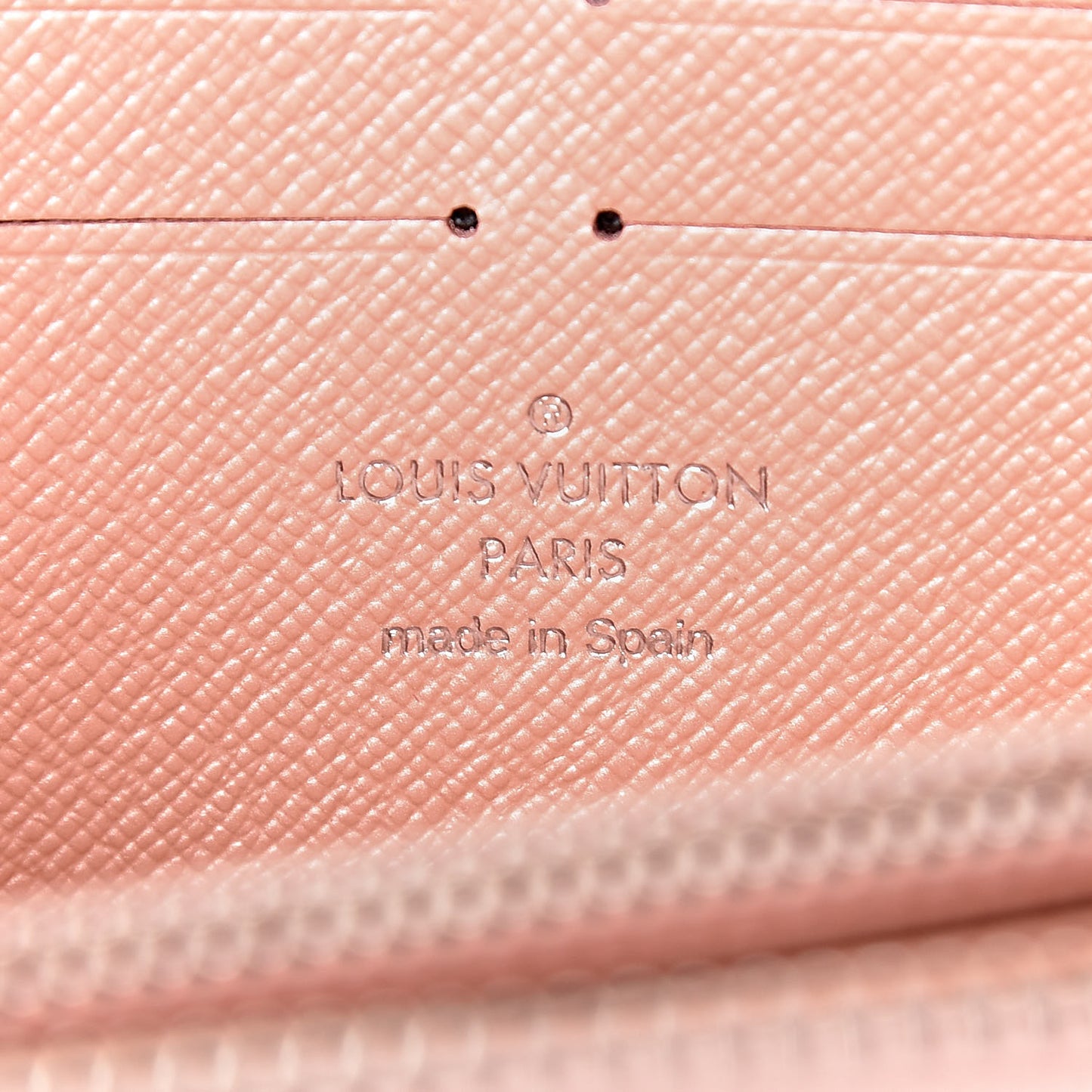 Epi Zippy Wallet Rose Nacre