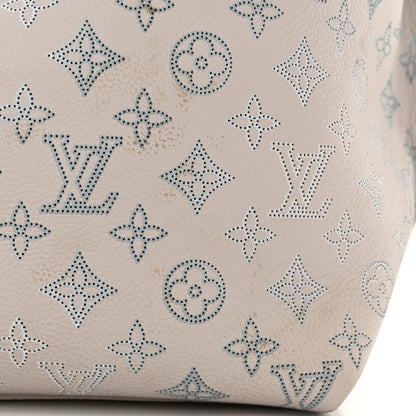 Louis Vuitton Mahina Carmel Hobo PM Brume Gray 10 of 12