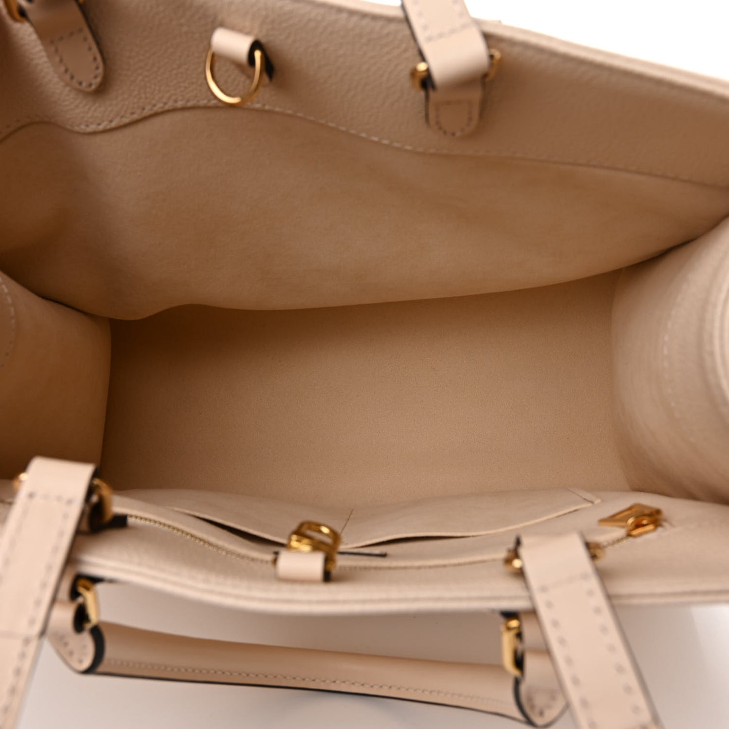 Empreinte Monogram Giant Onthego MM Creme