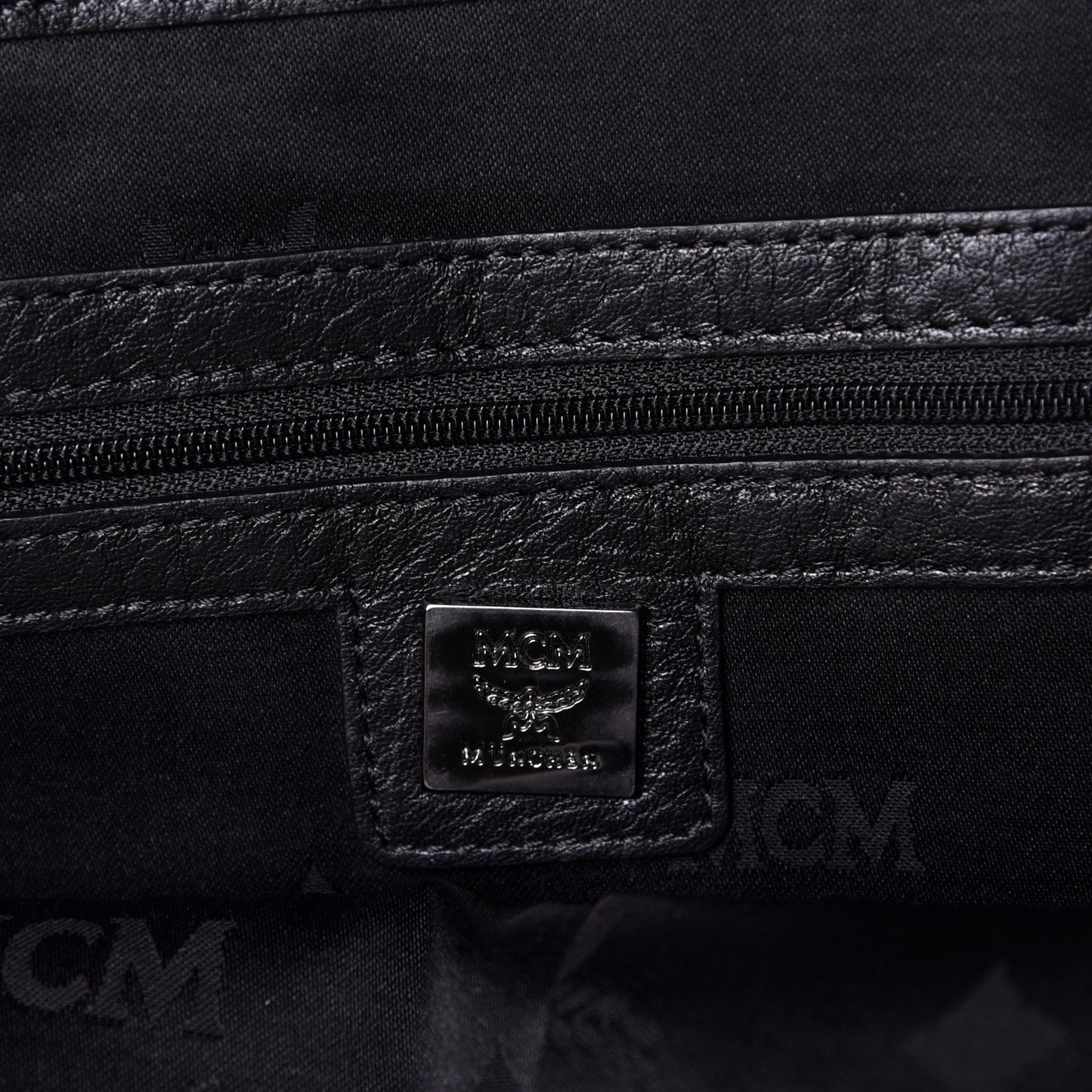 Visetos Medium Sprinkle Stud Stark Backpack Black