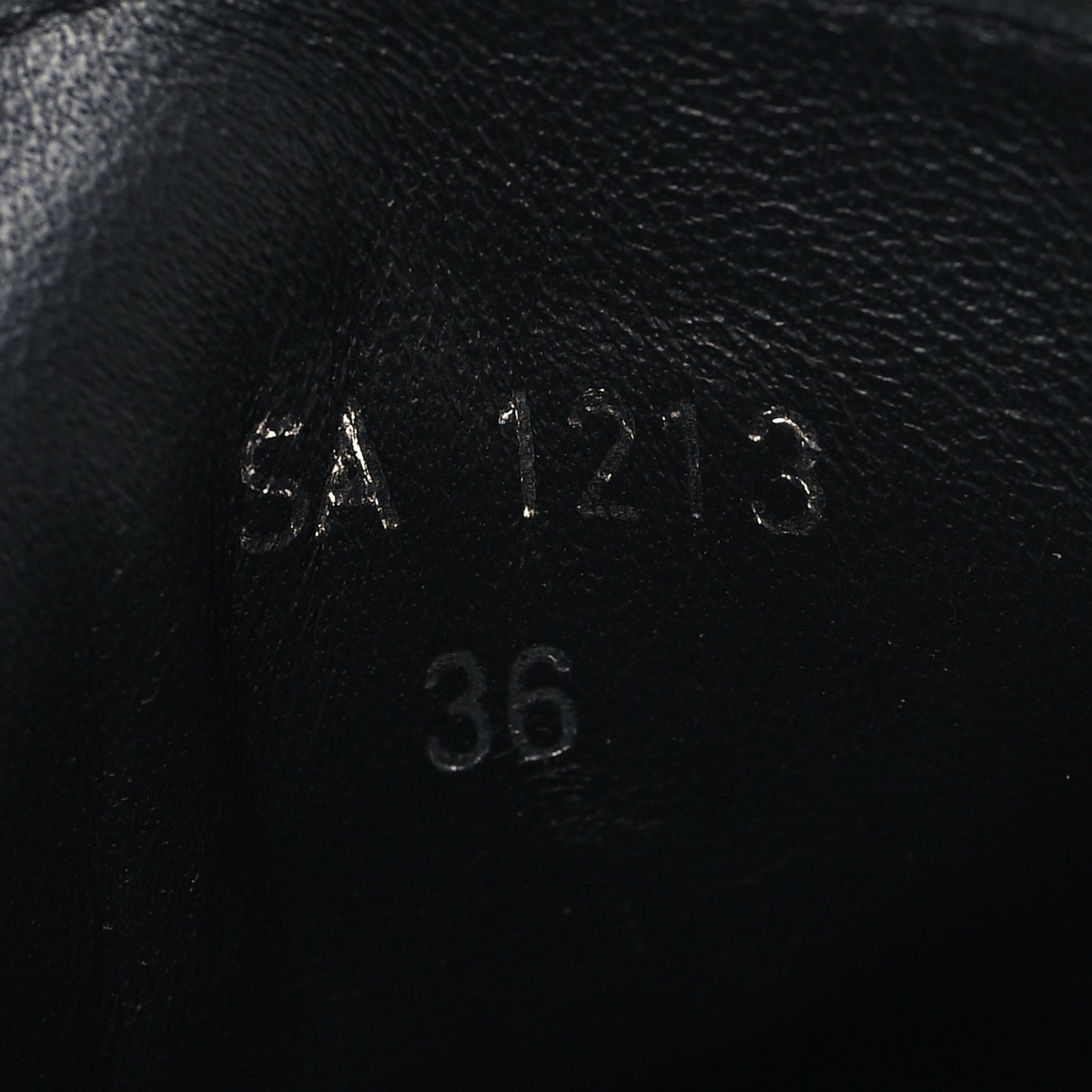 Calfskin Terra Moccassins 36 Black