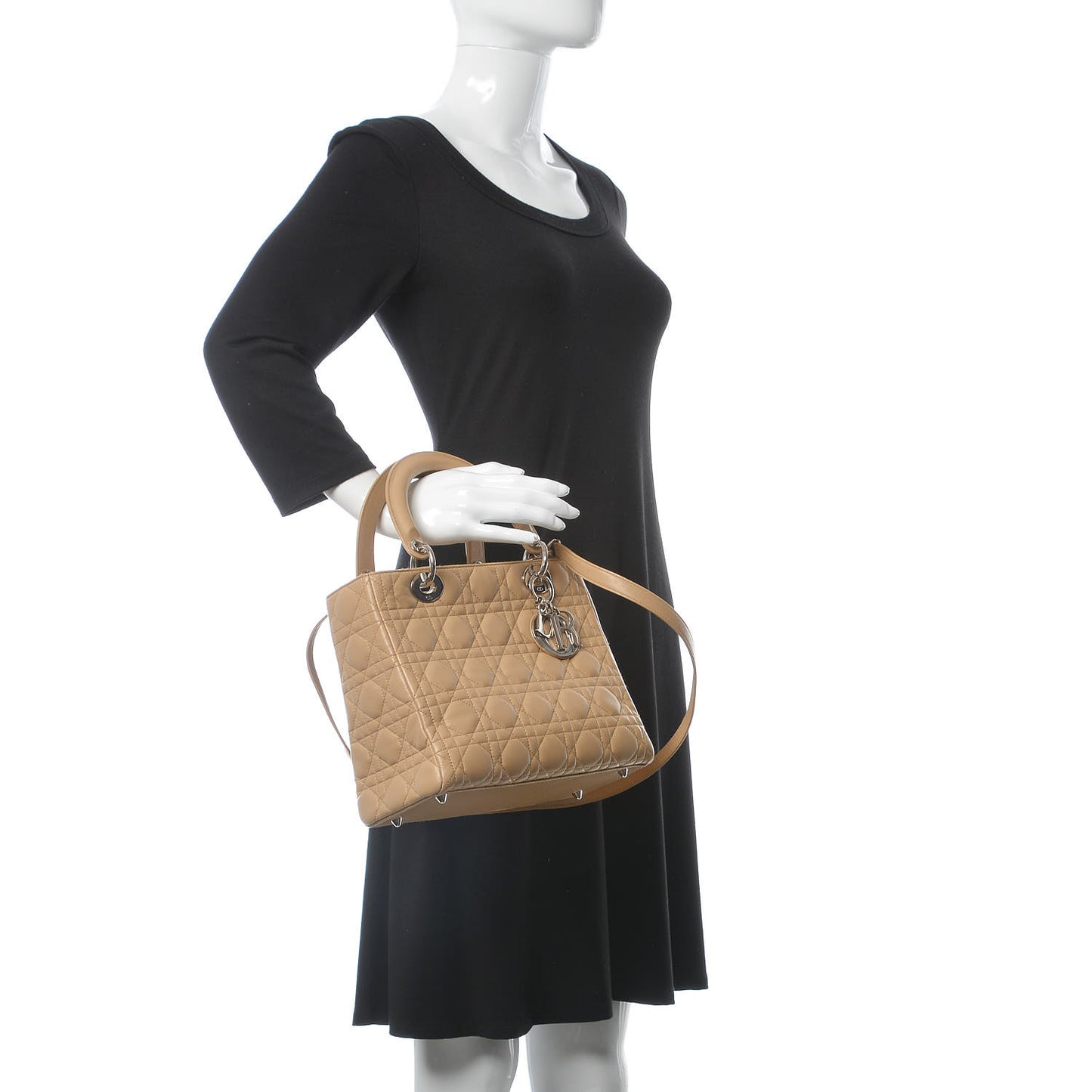 Lambskin Cannage Medium Lady Dior Beige