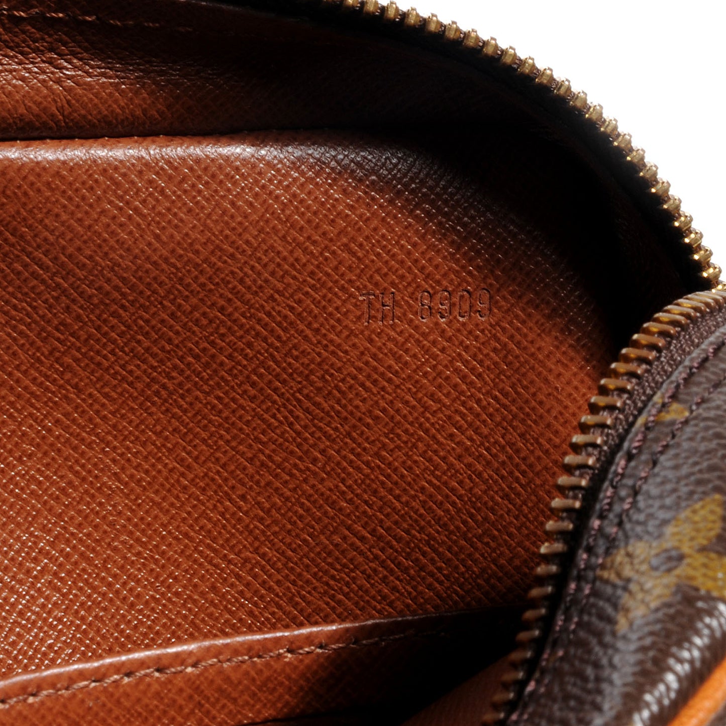 Monogram Pochette Compiegne 23 Toiletries Bag