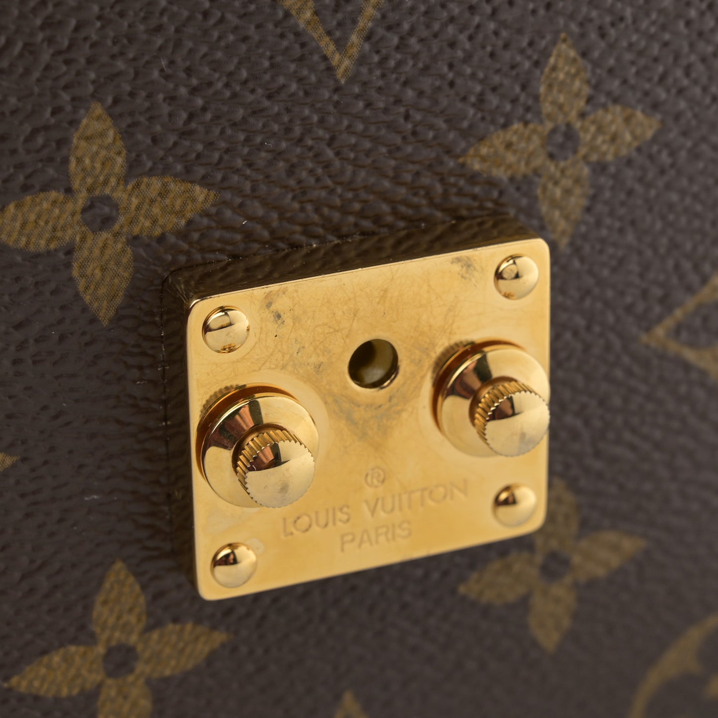 Monogram Pochette Metis
