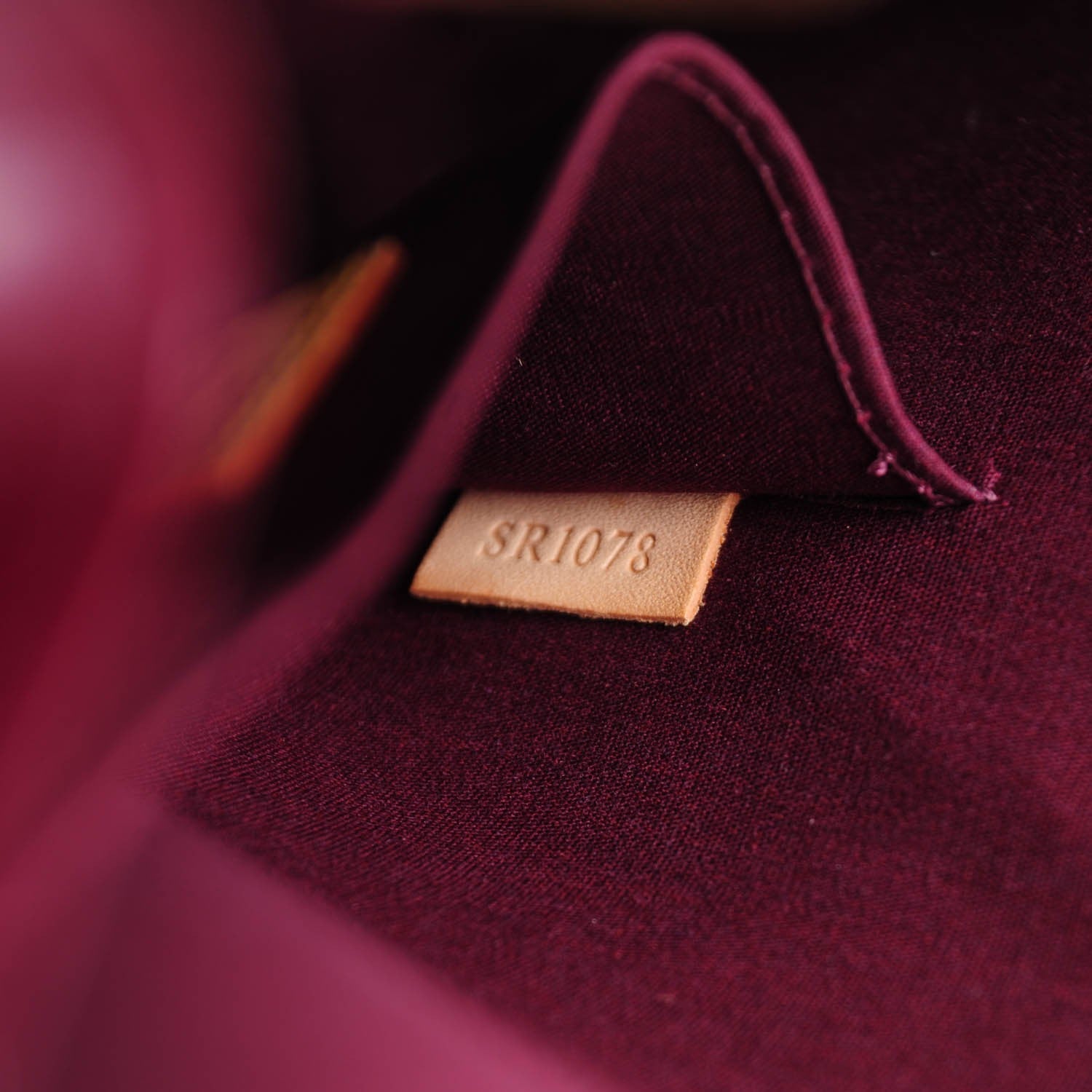 Louis Vuitton Vernis Roxbury Drive Violet 7 of 10