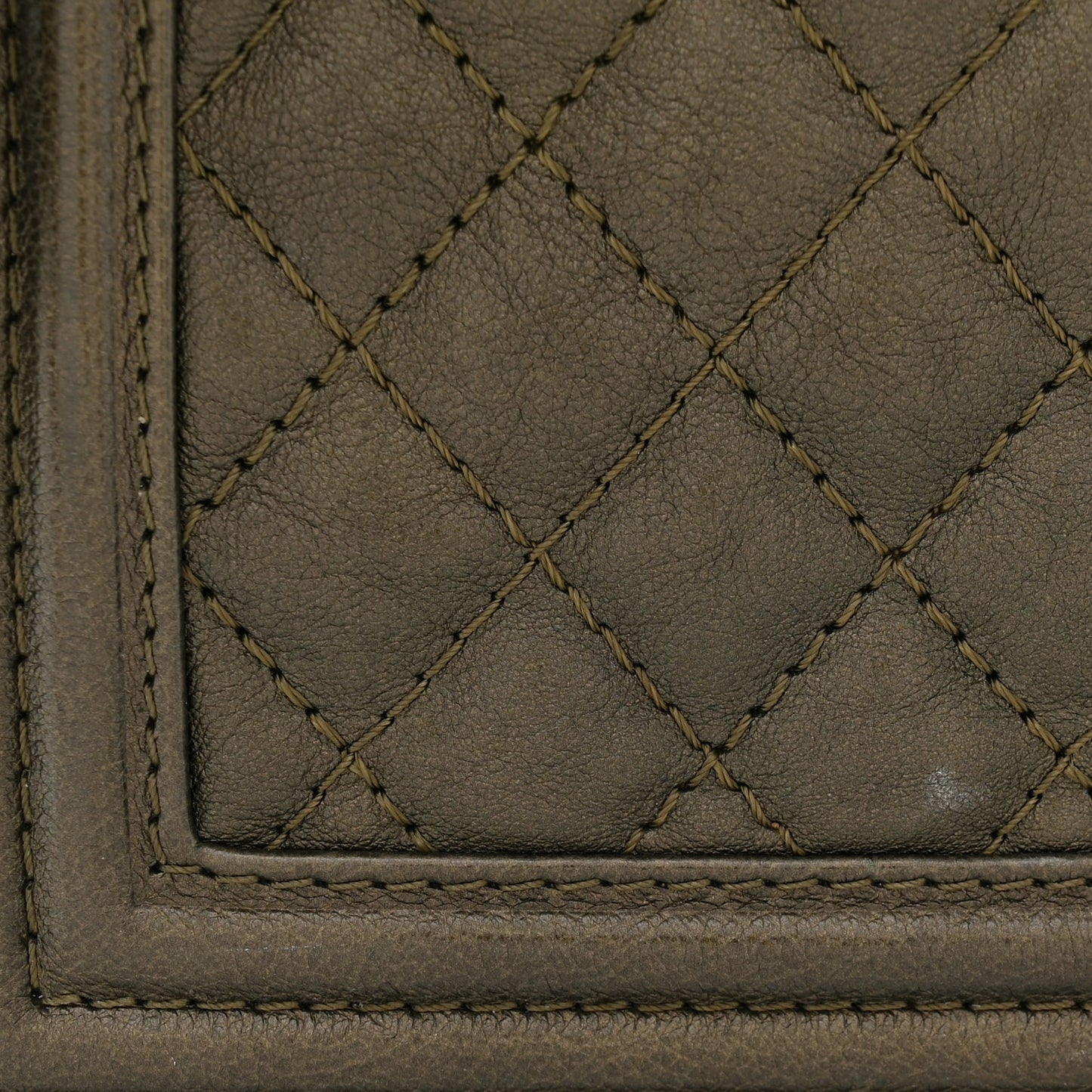 Calfskin Quilted Large Boy Flap Green