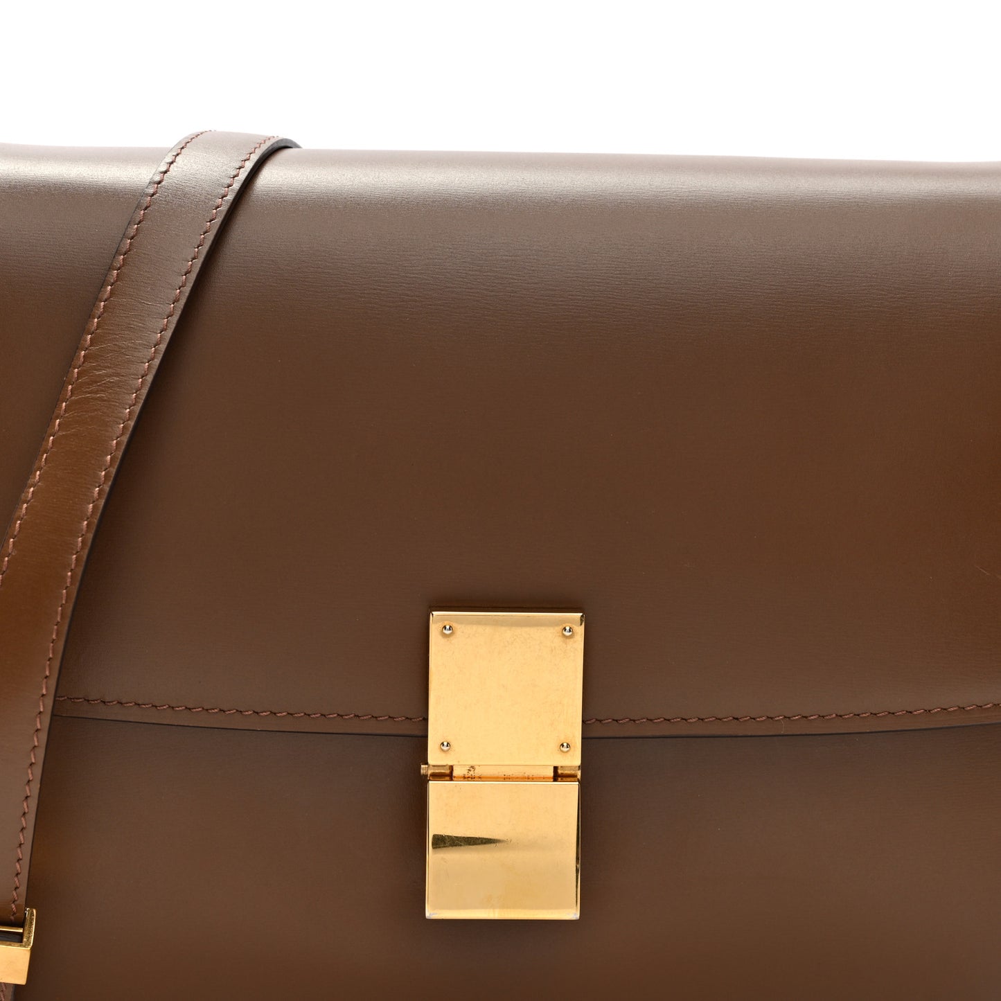 Box Calfskin Medium Classic Box Flap Bag Camel