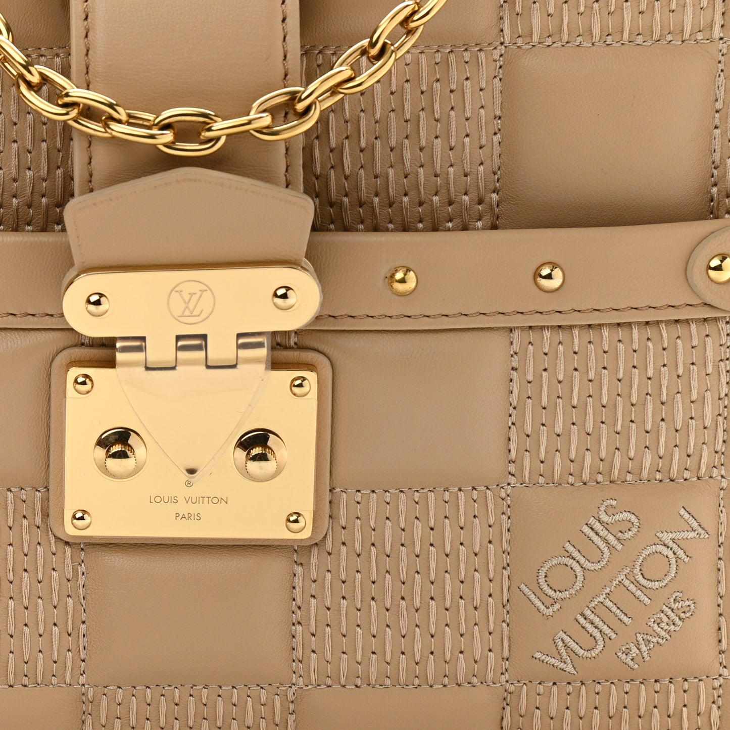 Lambskin Damier Quilt Troca MM Cashmere Beige