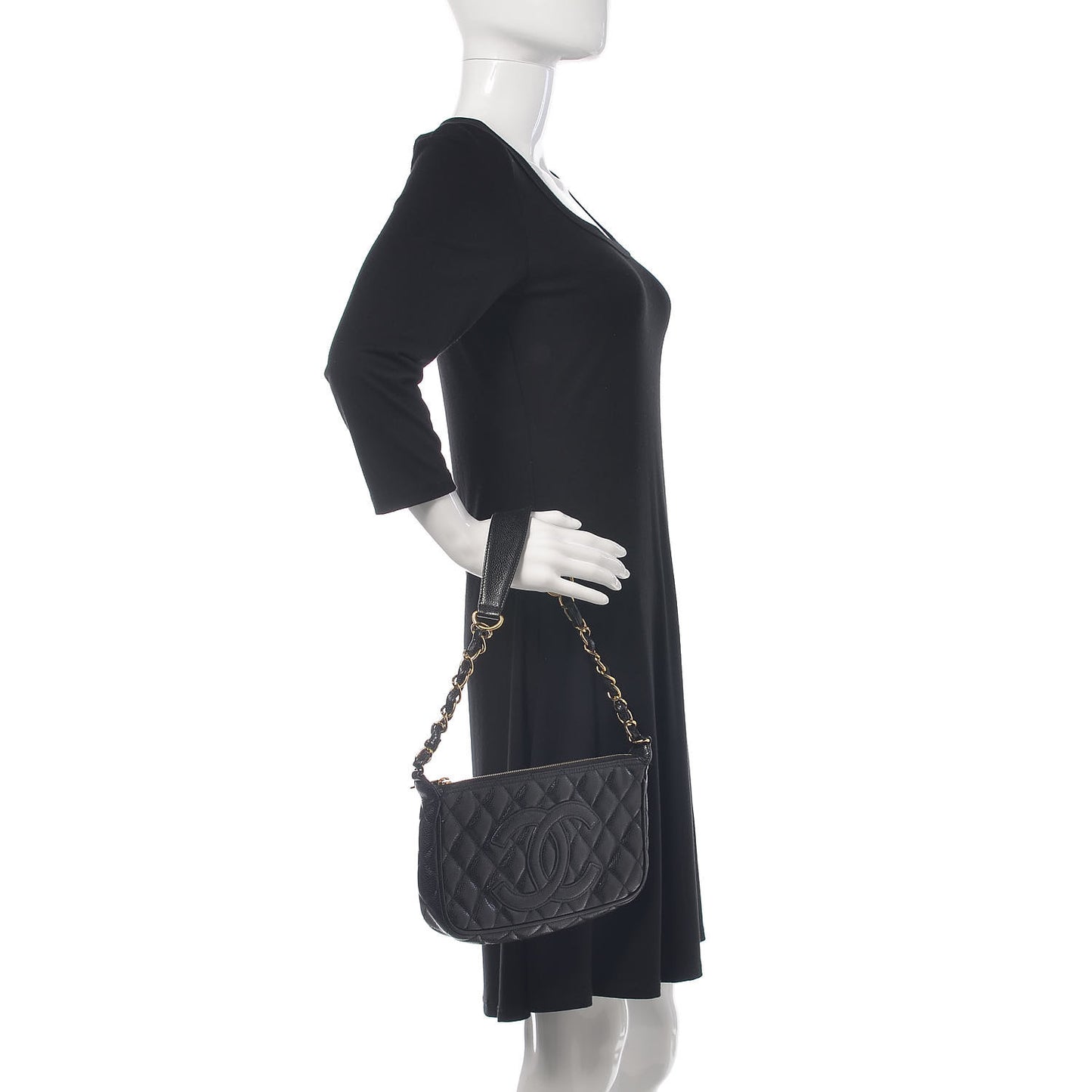 Caviar Quilted CC Shoulder Bag Black