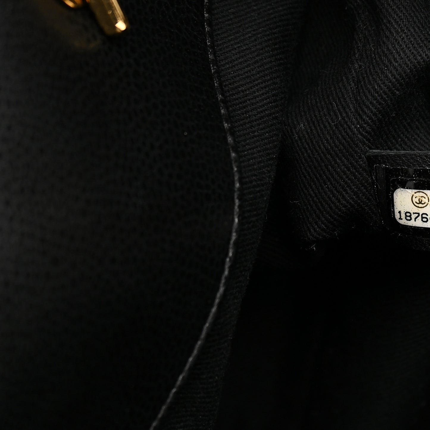 Caviar Quilted CC Timeless Soft Tote Black