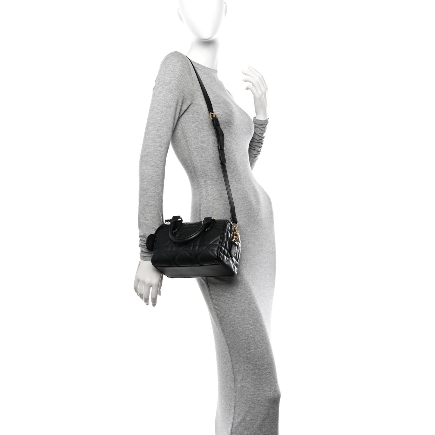 Calfskin Macrocannage Groove 20 Bag Black