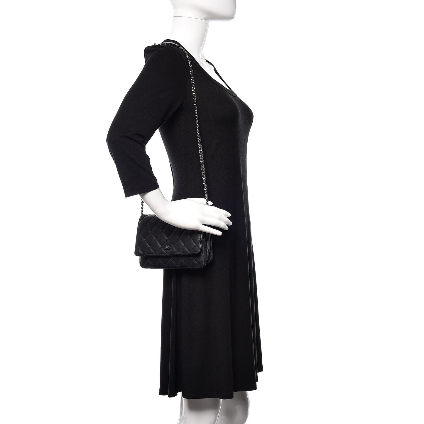 Calfskin Quilted Wallet On Chain WOC So Black