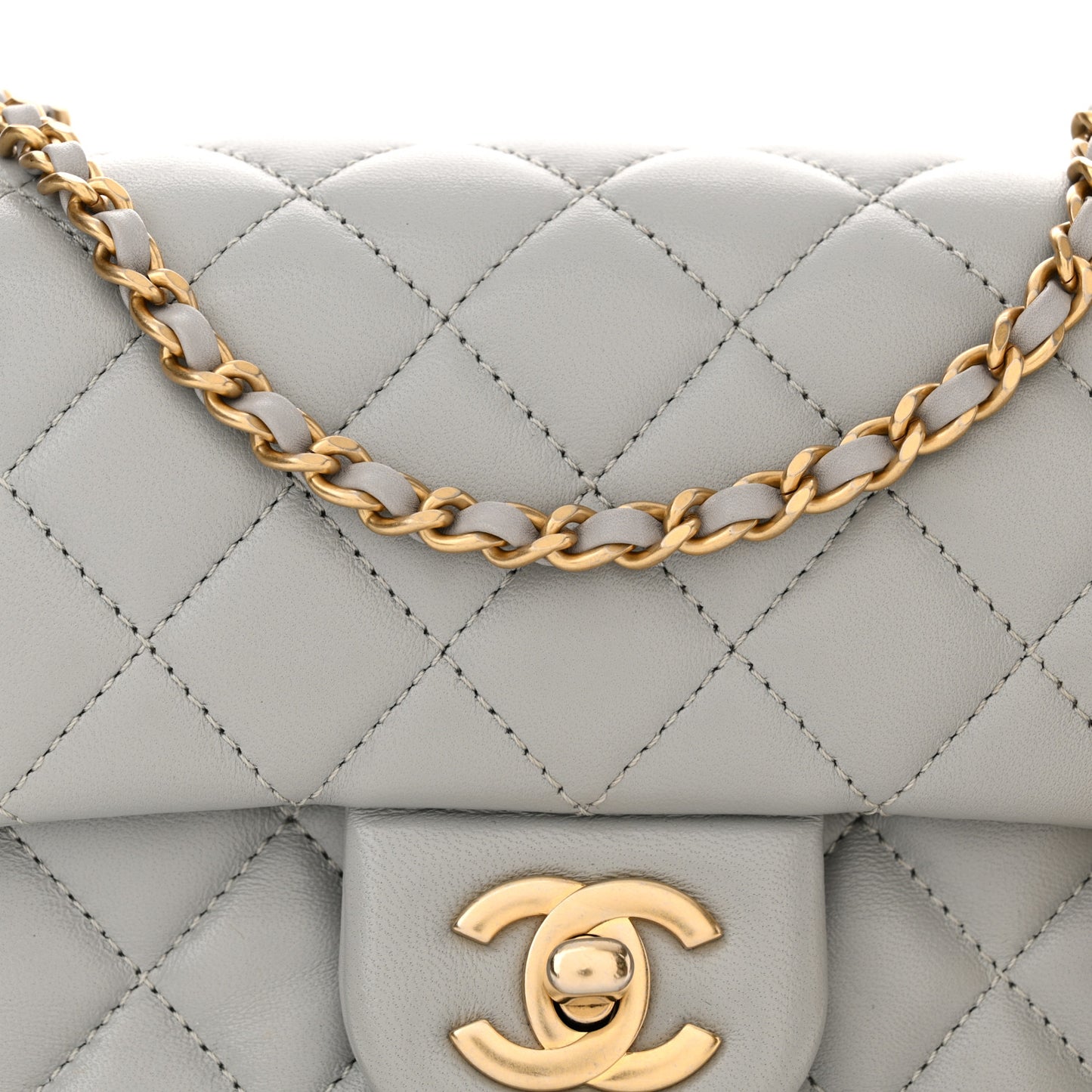 Lambskin Quilted Mini Pearl Crush Flap Light Grey