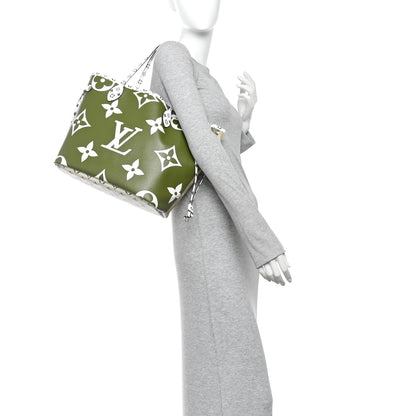 Louis Vuitton Monogram Giant Neverfull MM Kaki 2 of 9