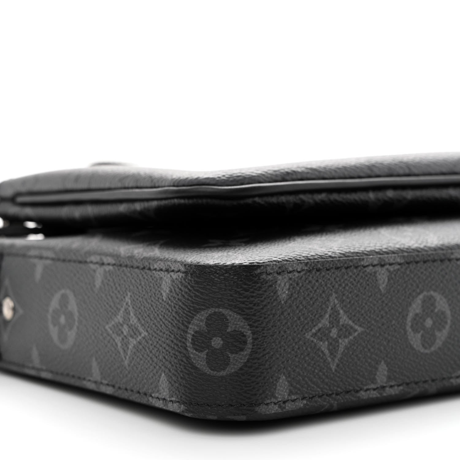 Louis Vuitton Reverse Monogram Eclipse Trio Messenger 10 of 11