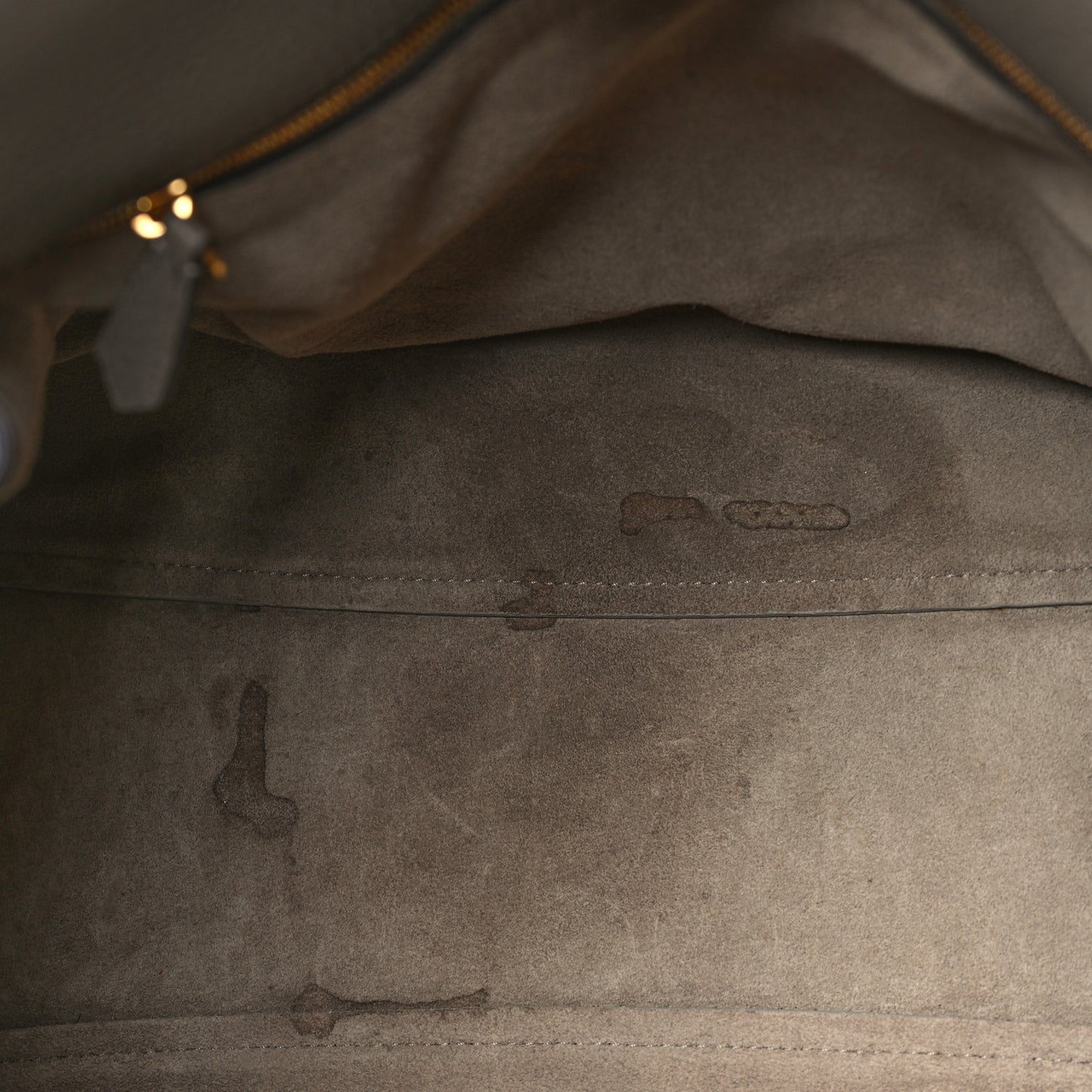 Heavy Grain Iris Tote Powder Grey Dark Clay