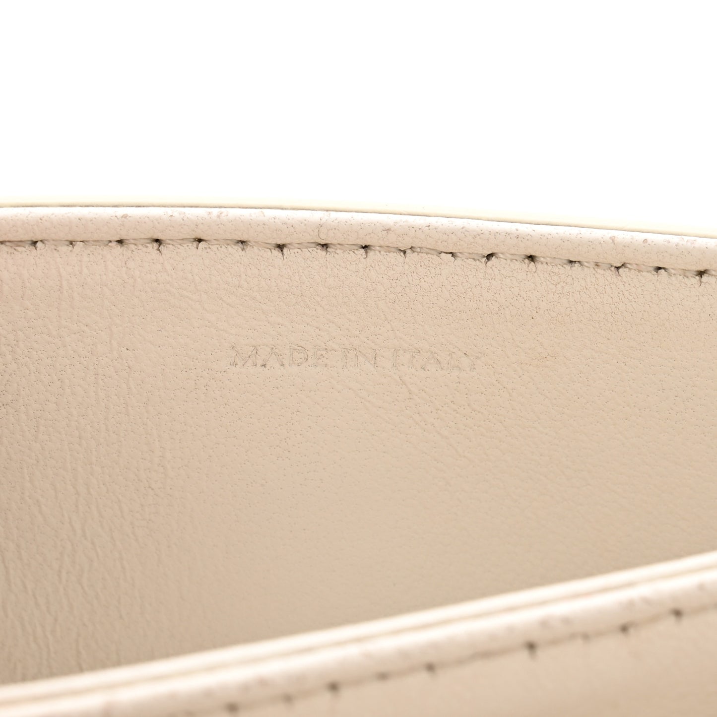 Shiny Calfskin Teen Triomphe Arctic White