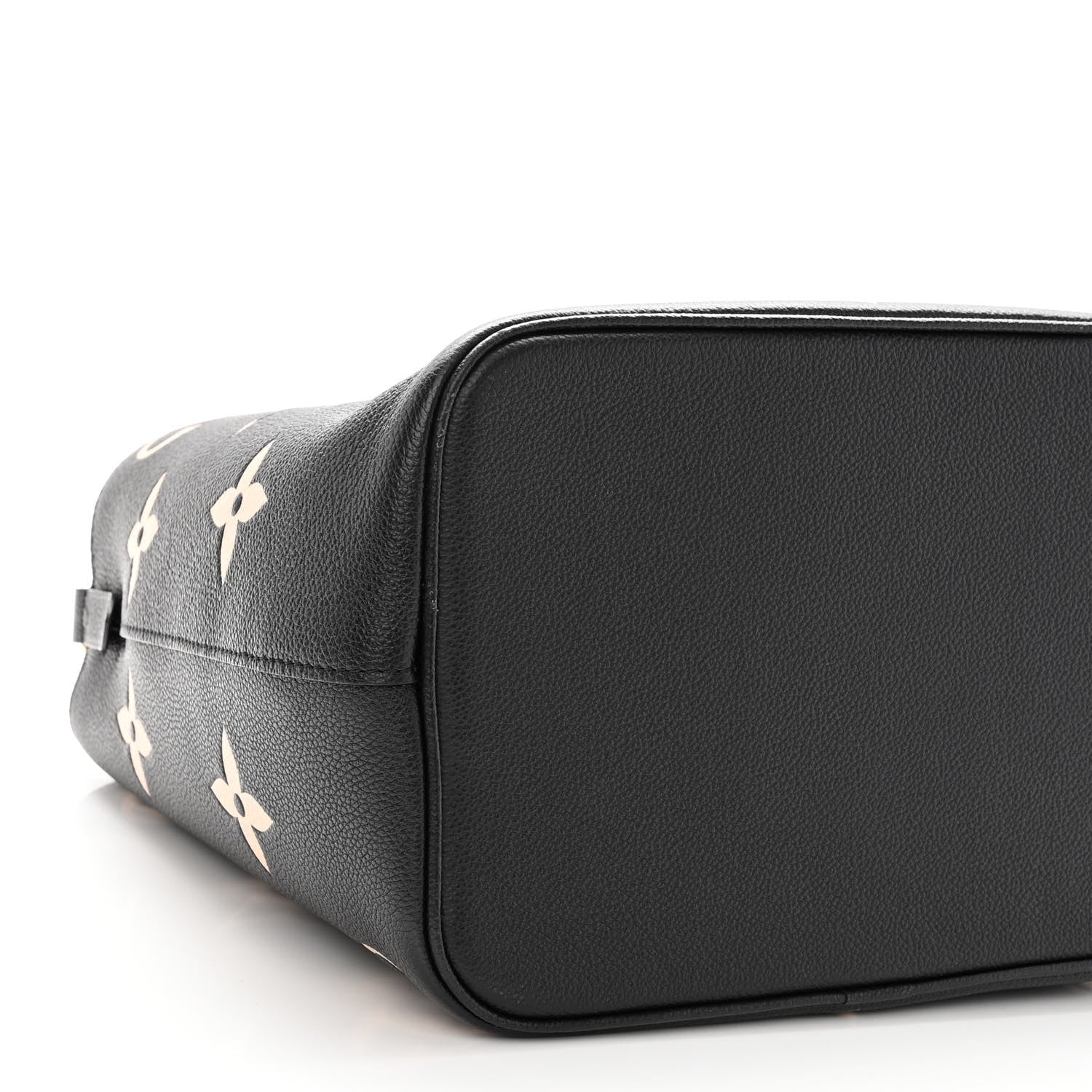 Louis Vuitton Empreinte Monogram Giant Neonoe MM Black Beige 9 of 10