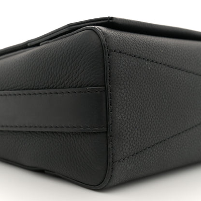 Louis Vuitton Calfskin Aerogram Takeoff Messenger Black 8 of 12