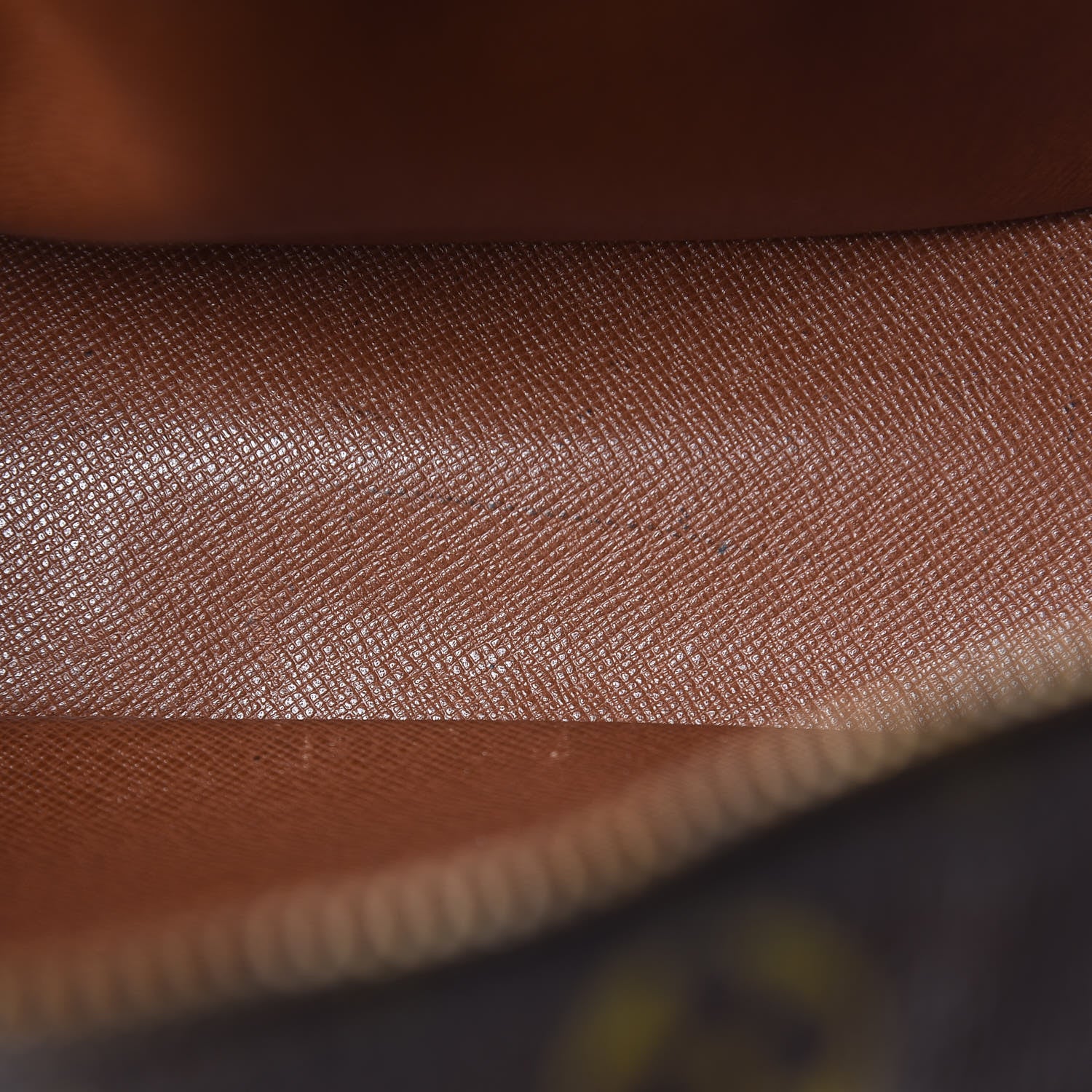 Louis Vuitton Monogram Blois 17 of 18