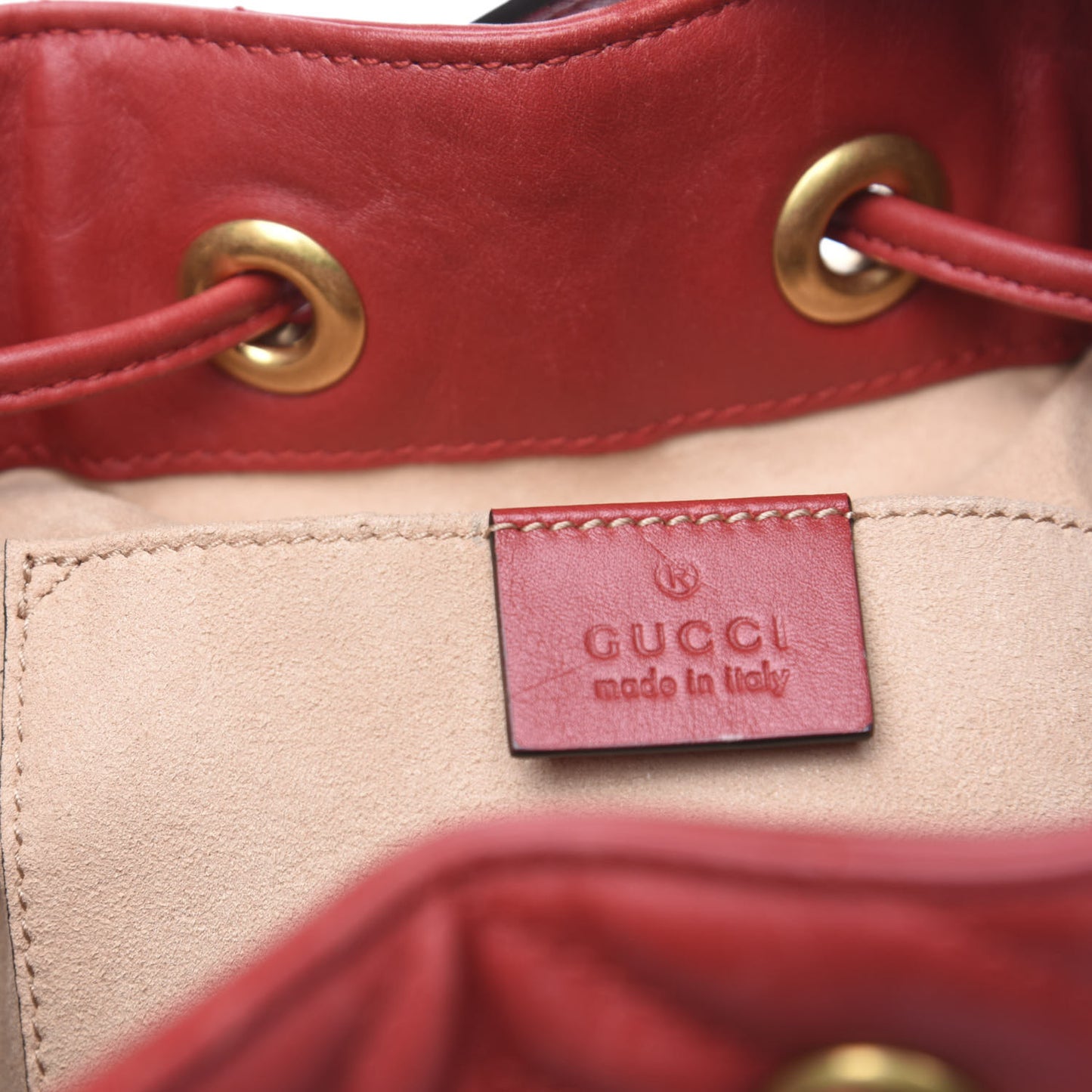 Calfskin Matelasse Sylvie Web GG Marmont Bucket Bag Hibiscus Red