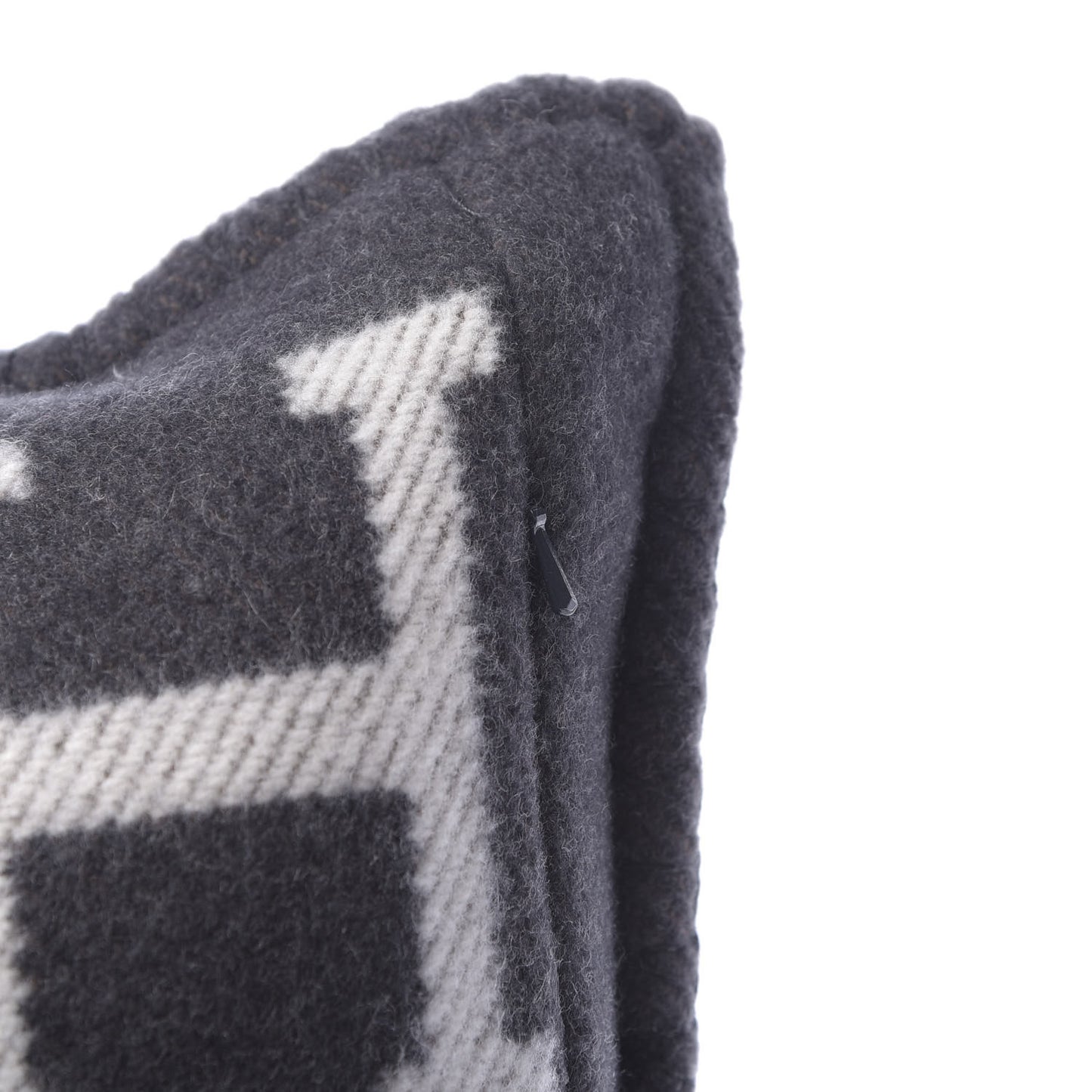 Wool Cashmere Avalon Pillow PM Ecru Gris Fonce