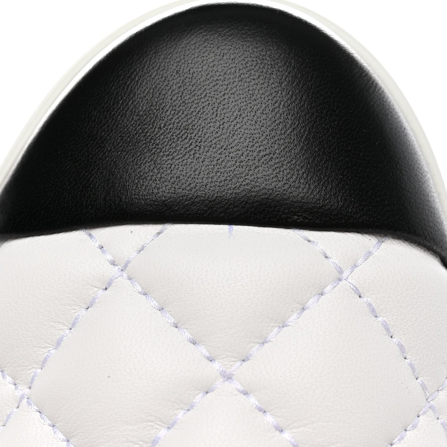 Lambskin Quilted Womens CC Stroll Sneakers 40 White