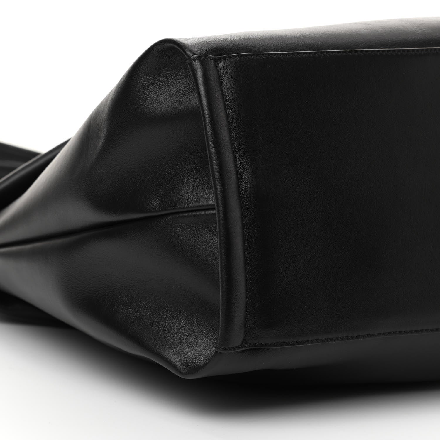 Chloe Calfskin Judy East West Tote Black 9 of 10