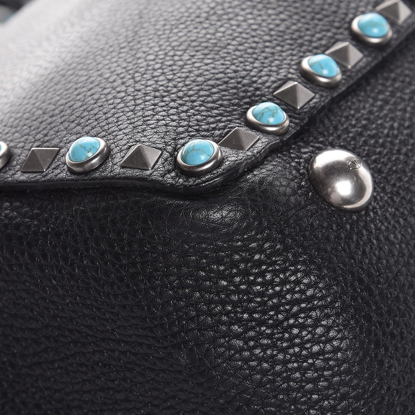 Grained Calfskin Turquoise Medium Rockstud Rolling Tote Black
