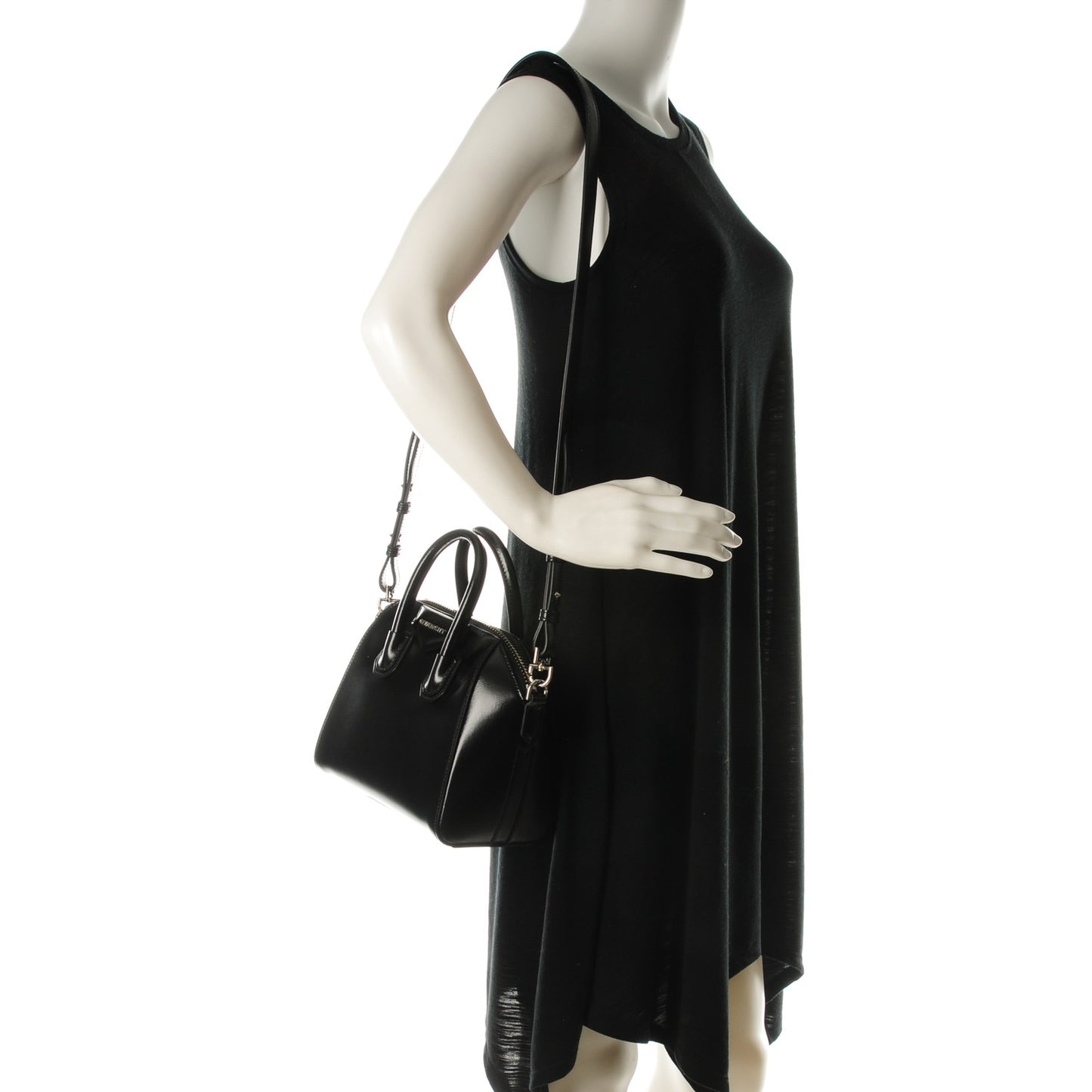 Shiny Lord Calfskin Mini Antigona Black