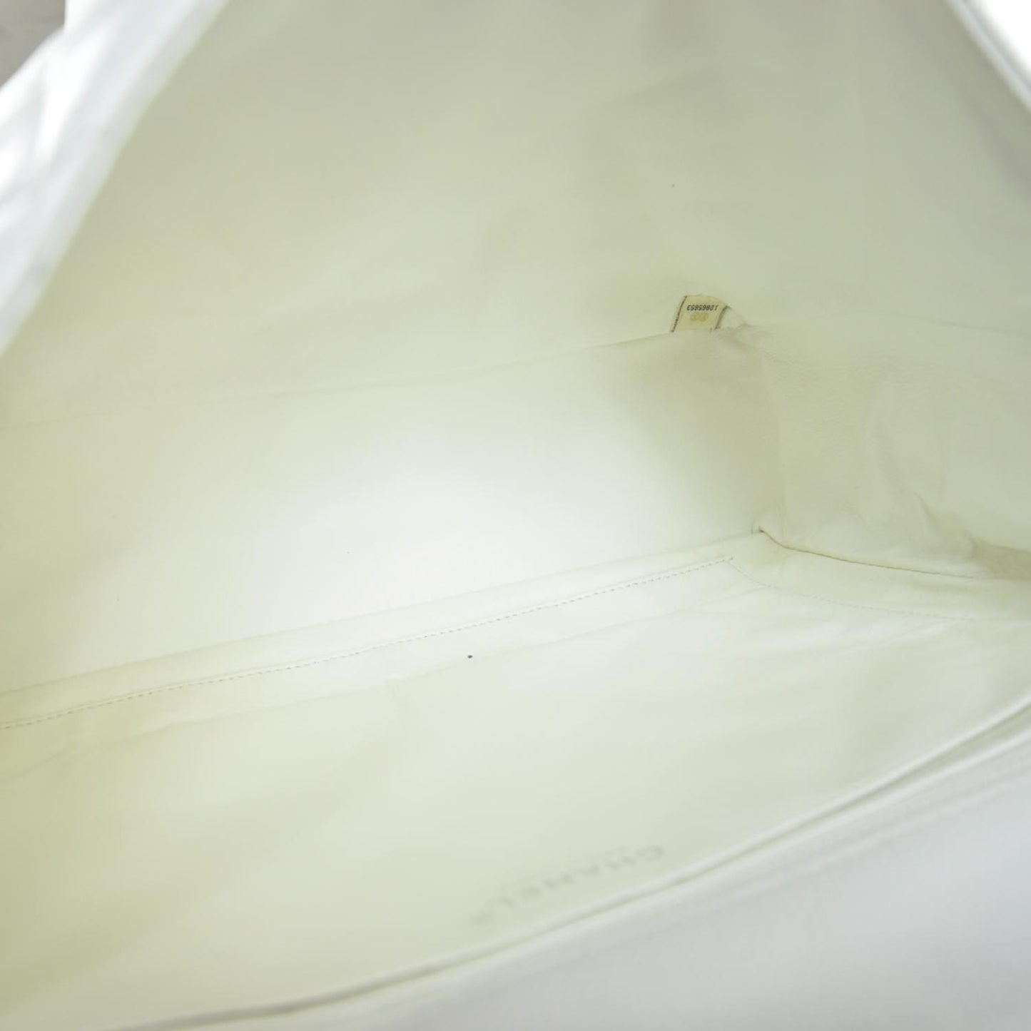 Washed Caviar Maxi Flap White