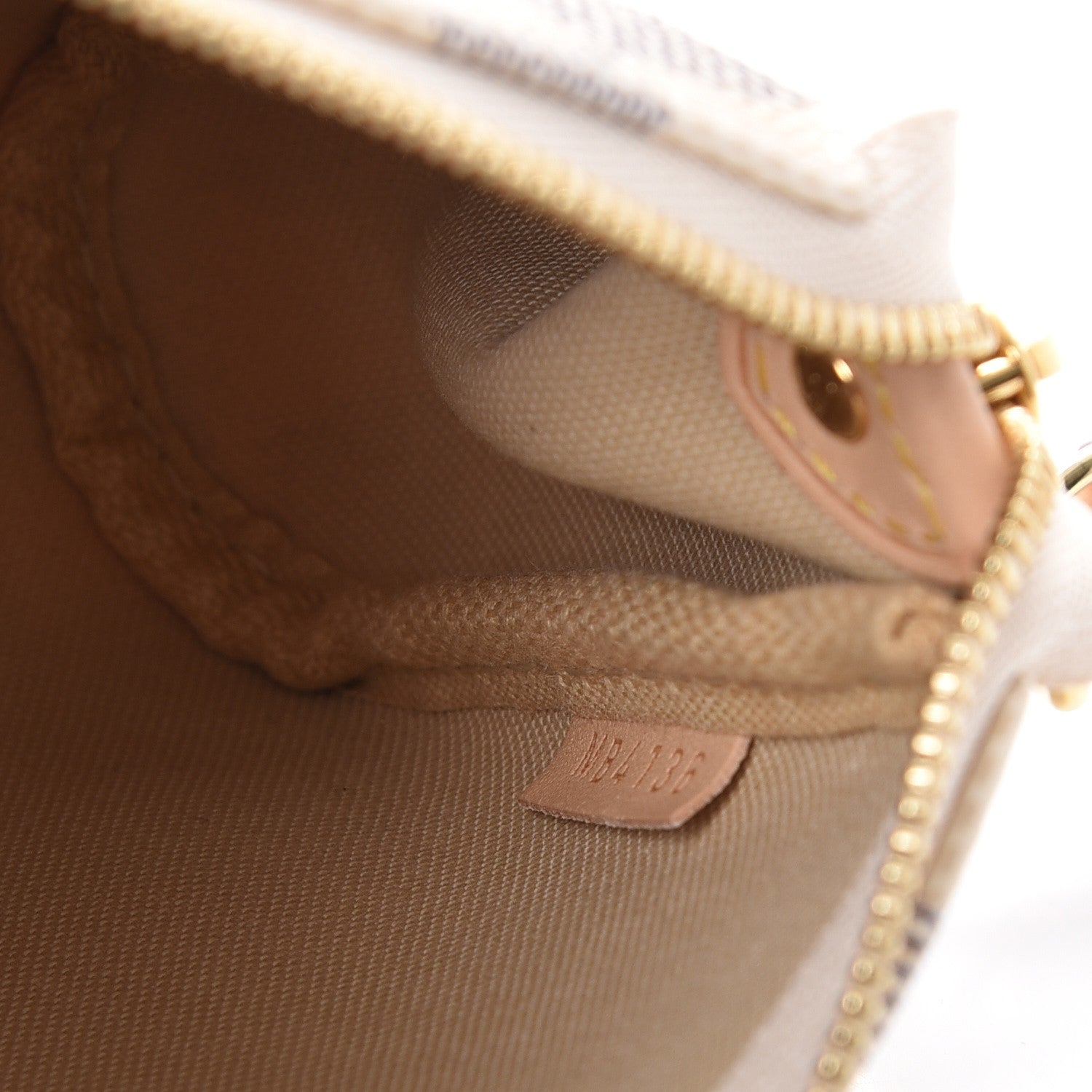 Louis Vuitton Damier Azur Eva Clutch 7 of 10
