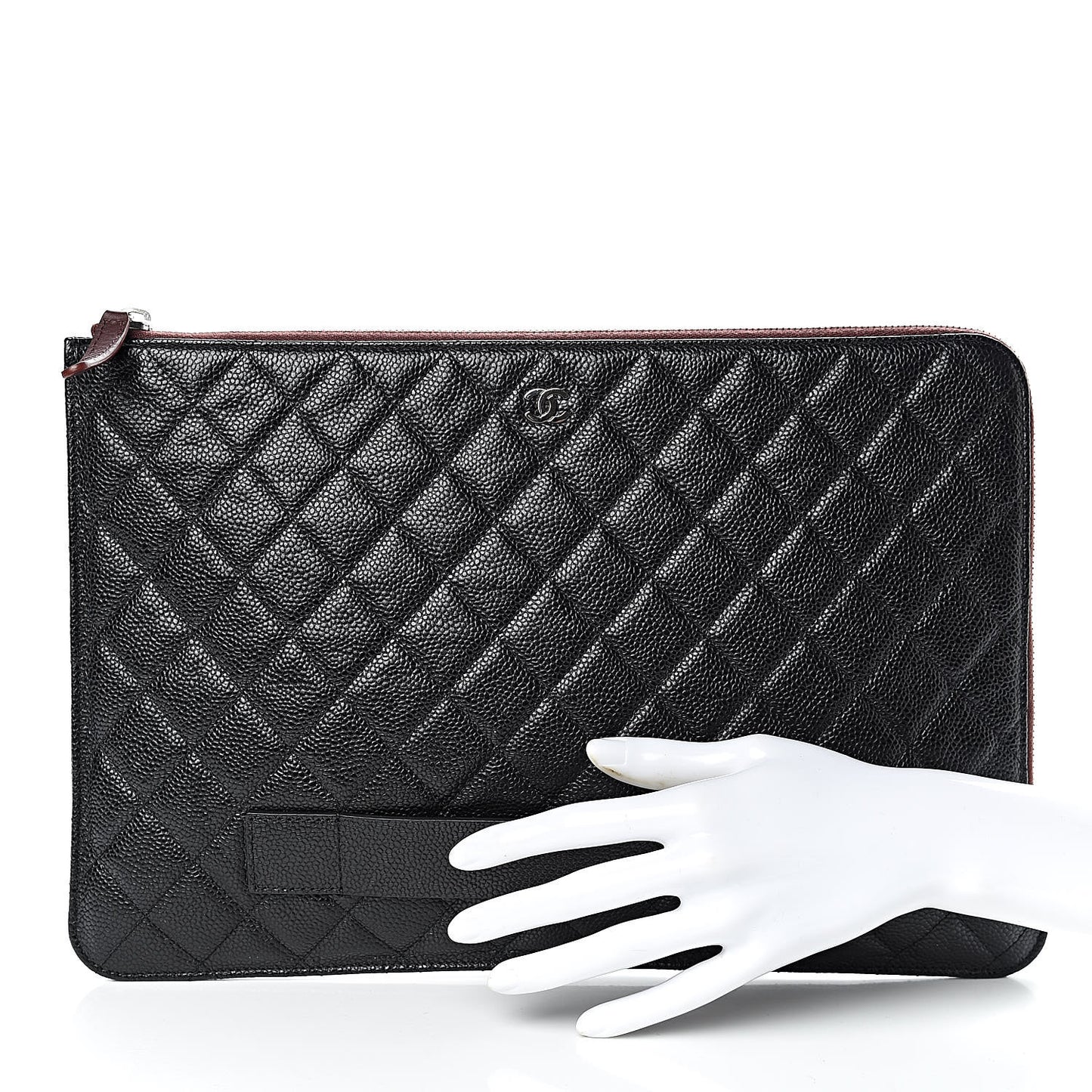 Caviar Quilted Large Slide Pouch Black